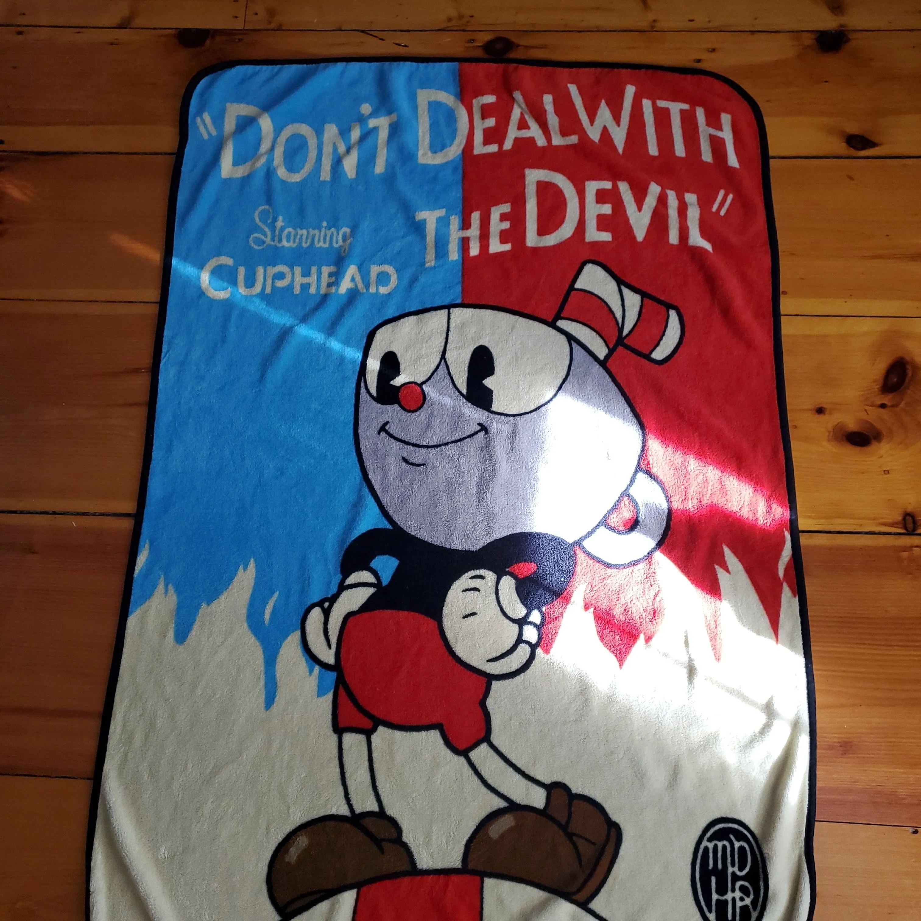 Product image for CUPHEAD "Don't Deal with the Devil" Fleece Throw Blanket