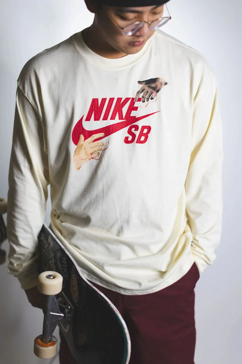 Product image for Nike SB 'City Of Love' Size XL-Tall