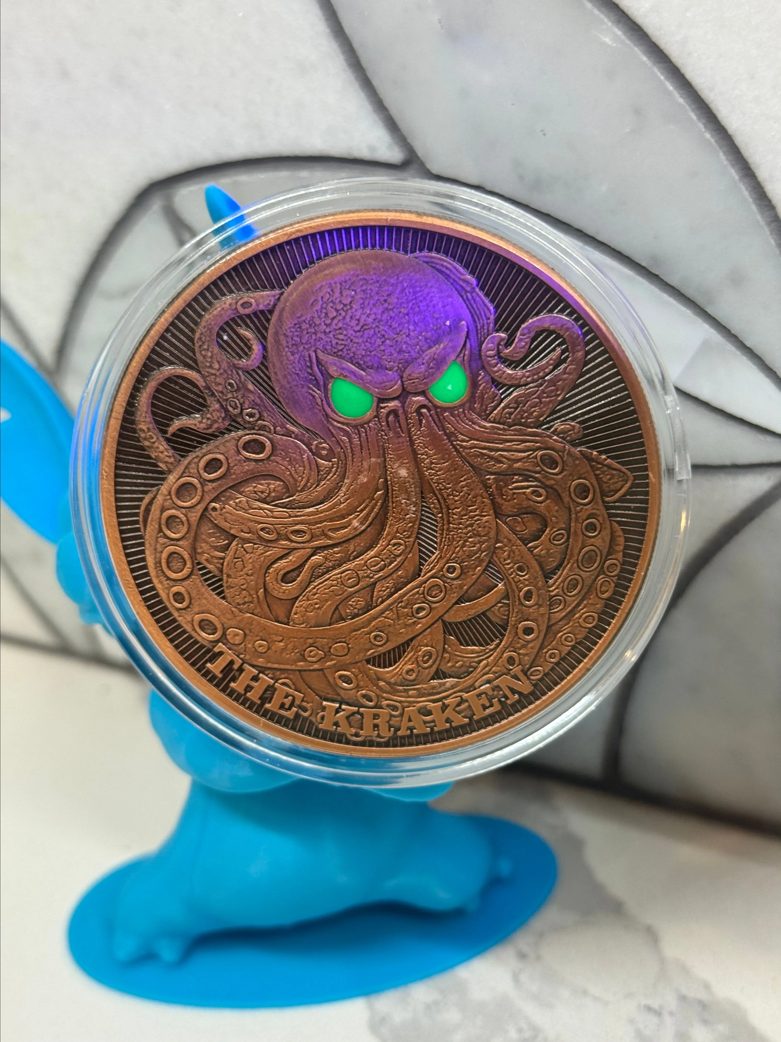 Product image for 5oz .999 copper kraken round in capsule uv reactive