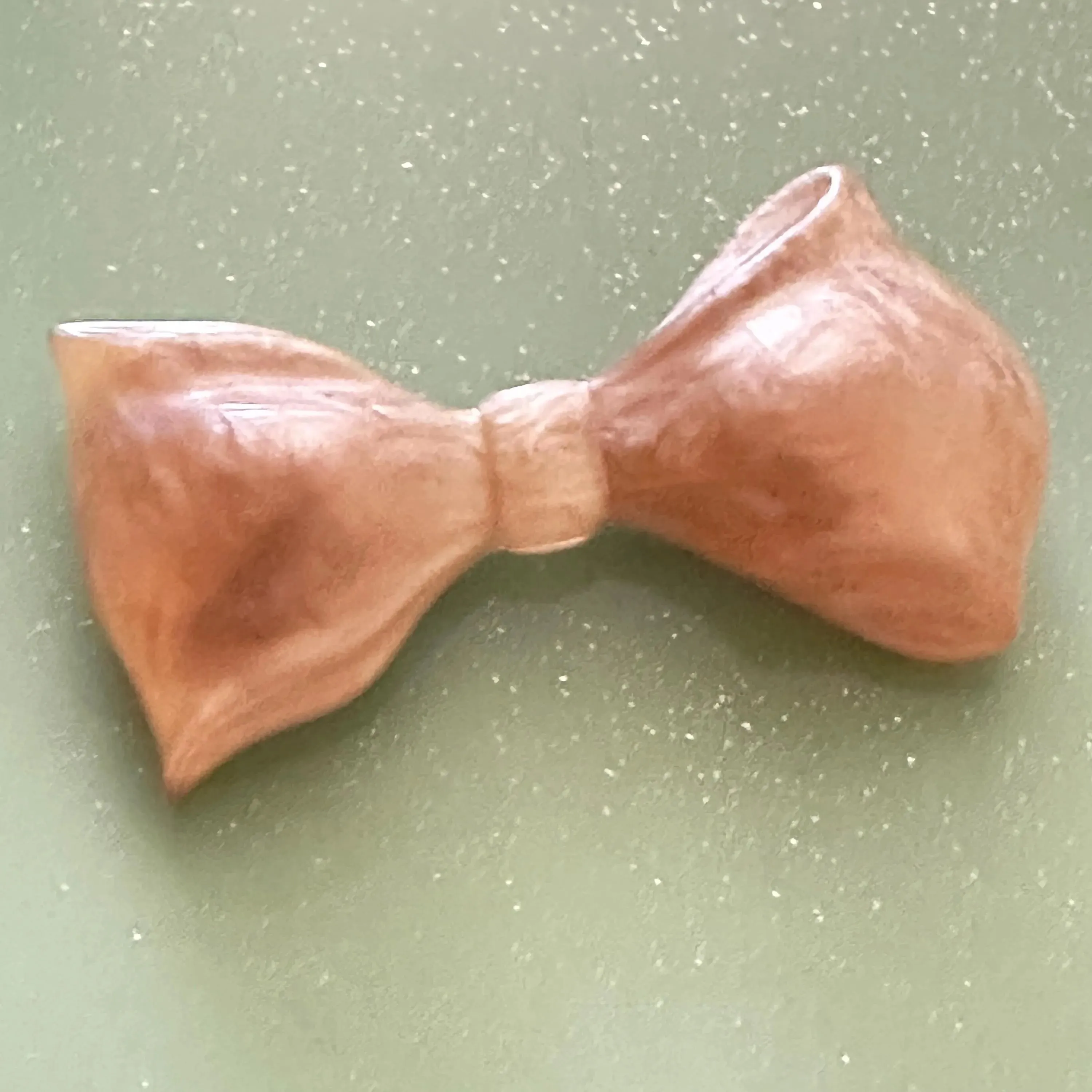 Product image for 1950s Vintage Peach Pink Bow Brooch