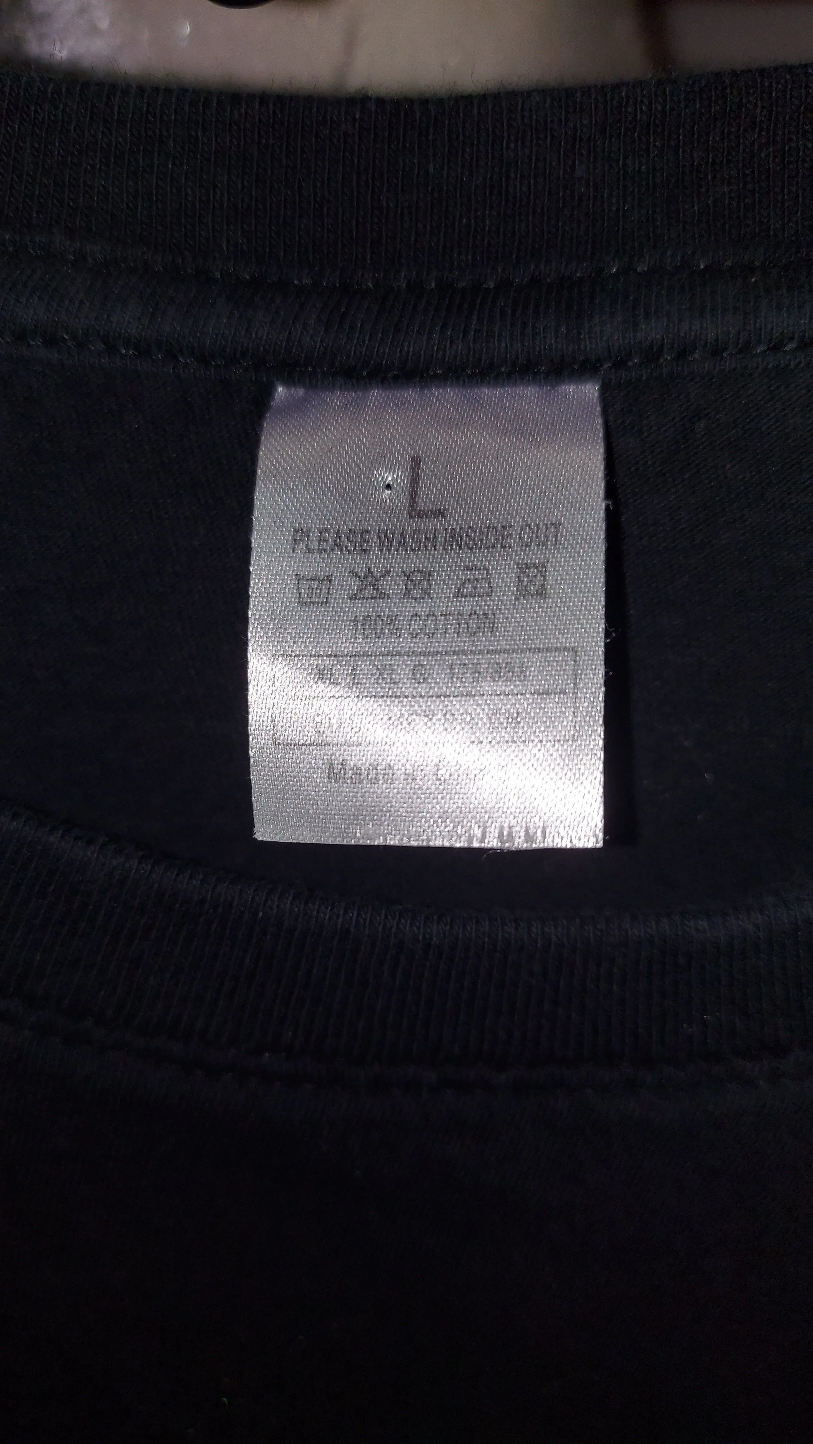 Listing Image Blurred Background