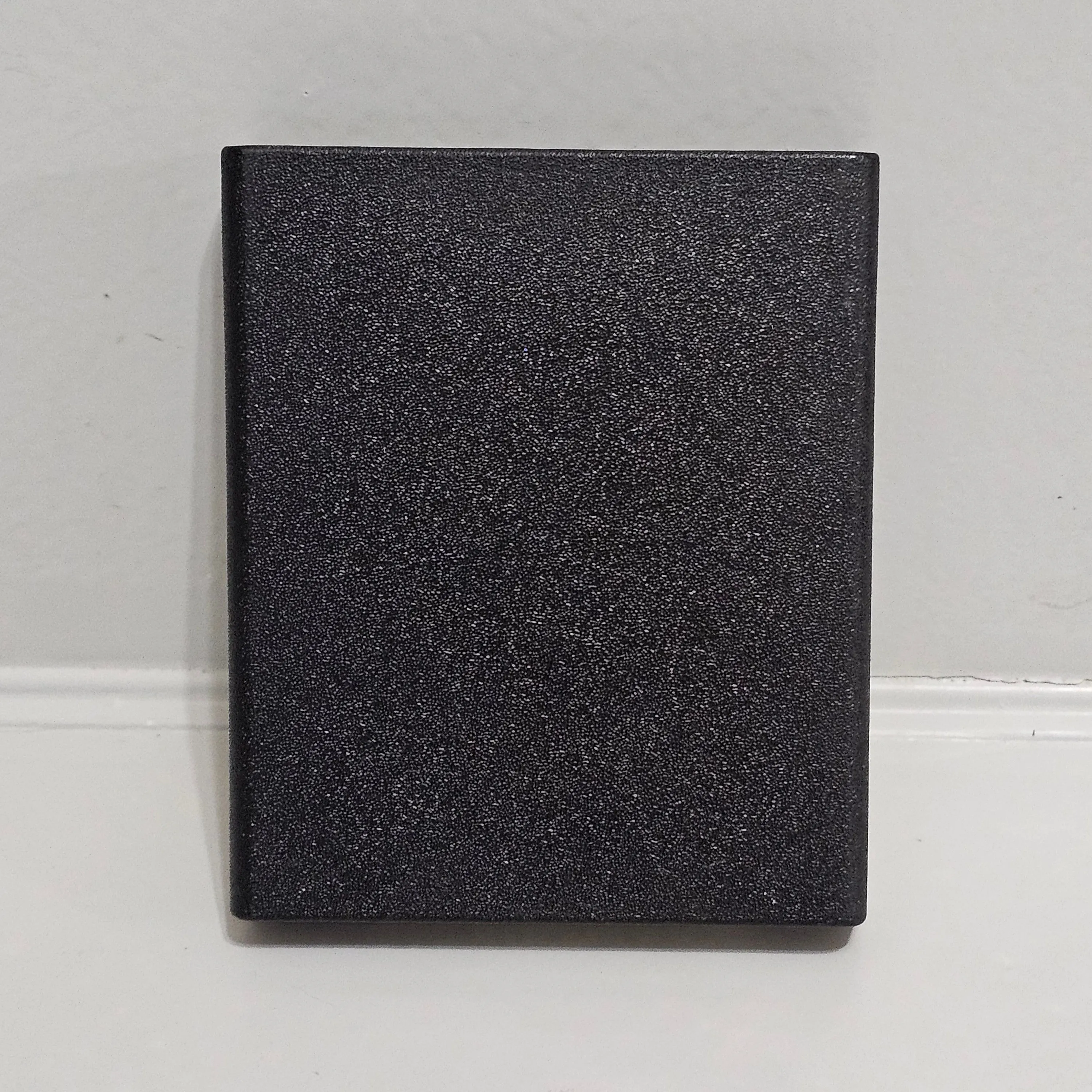 Listing Image Blurred Background