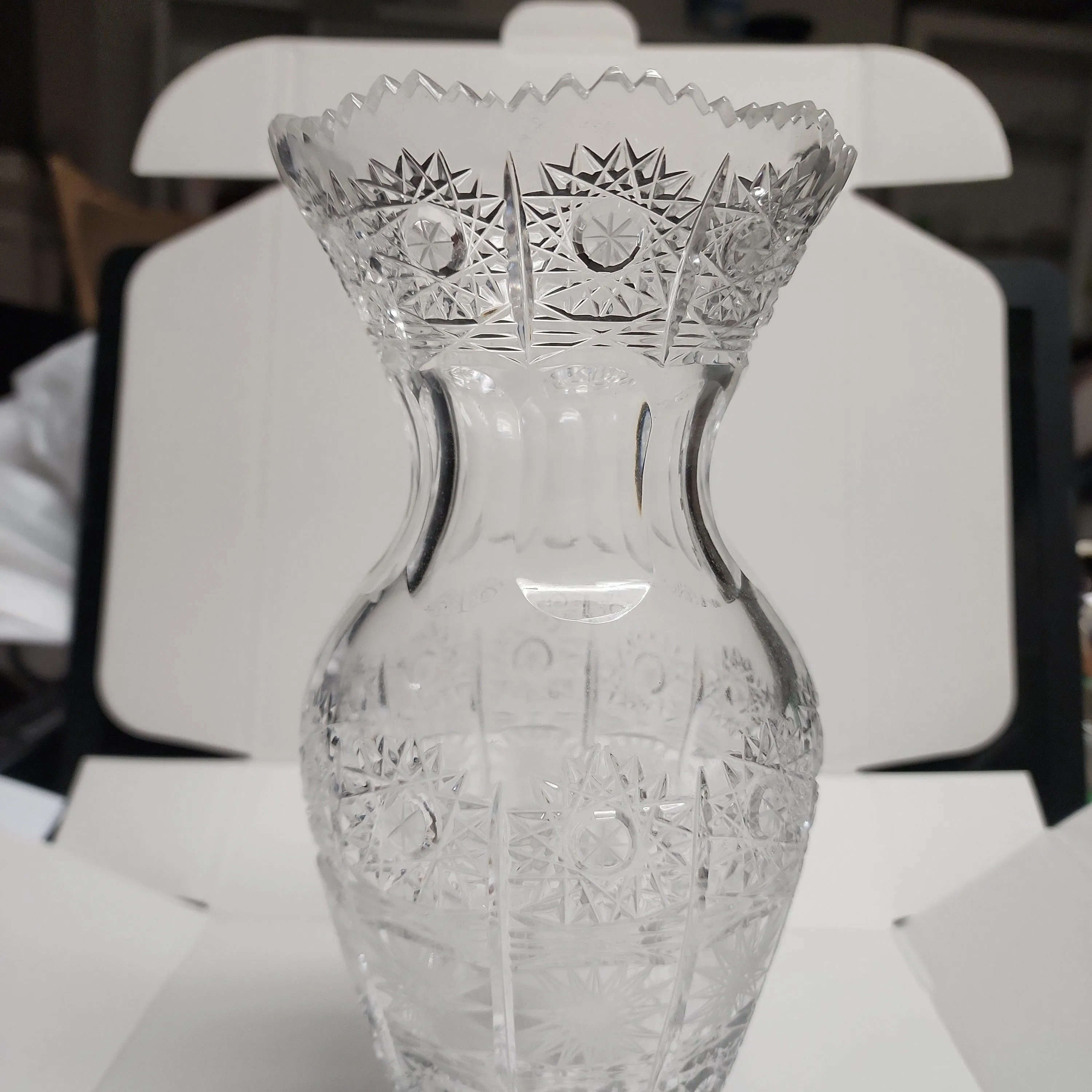 Product image for Hand cut crystal vase 