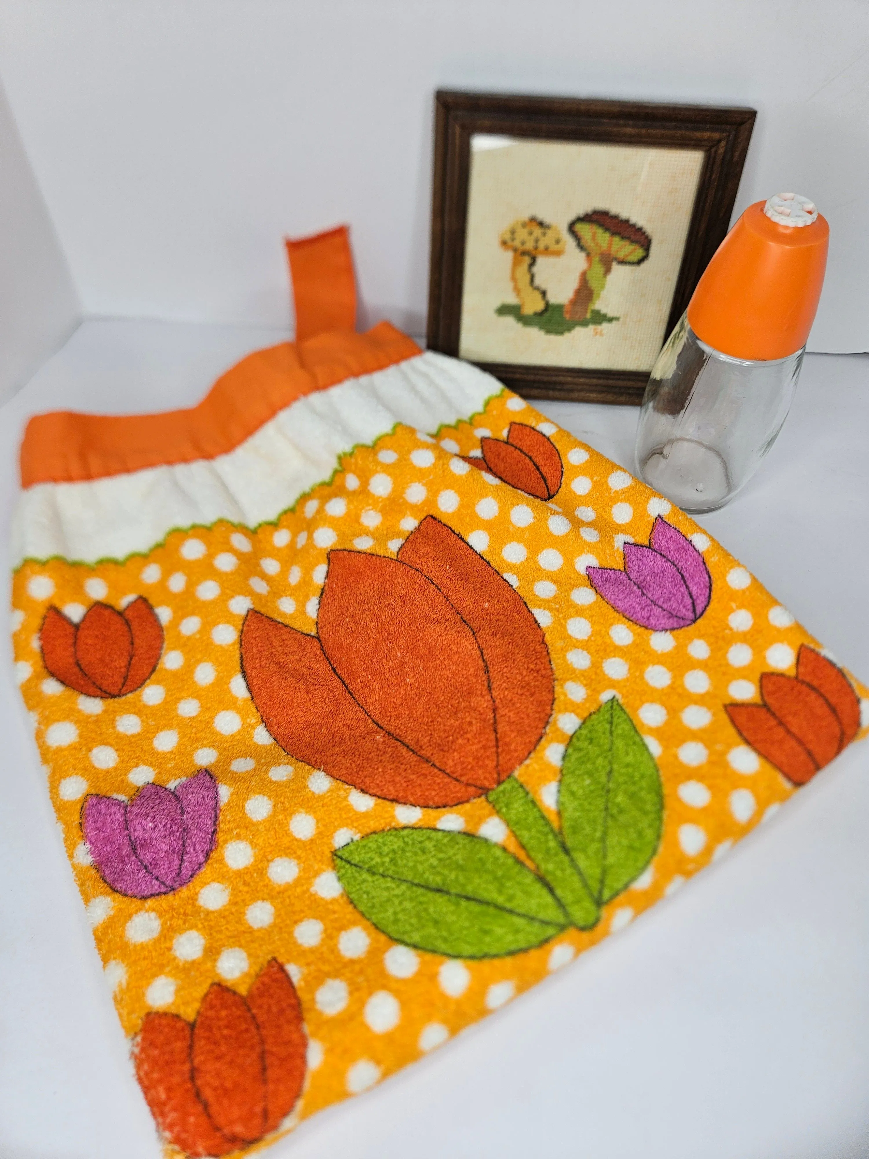 Product image for NOS-Vintage Apron with tag! Shroom Art & Sugar Shaker 