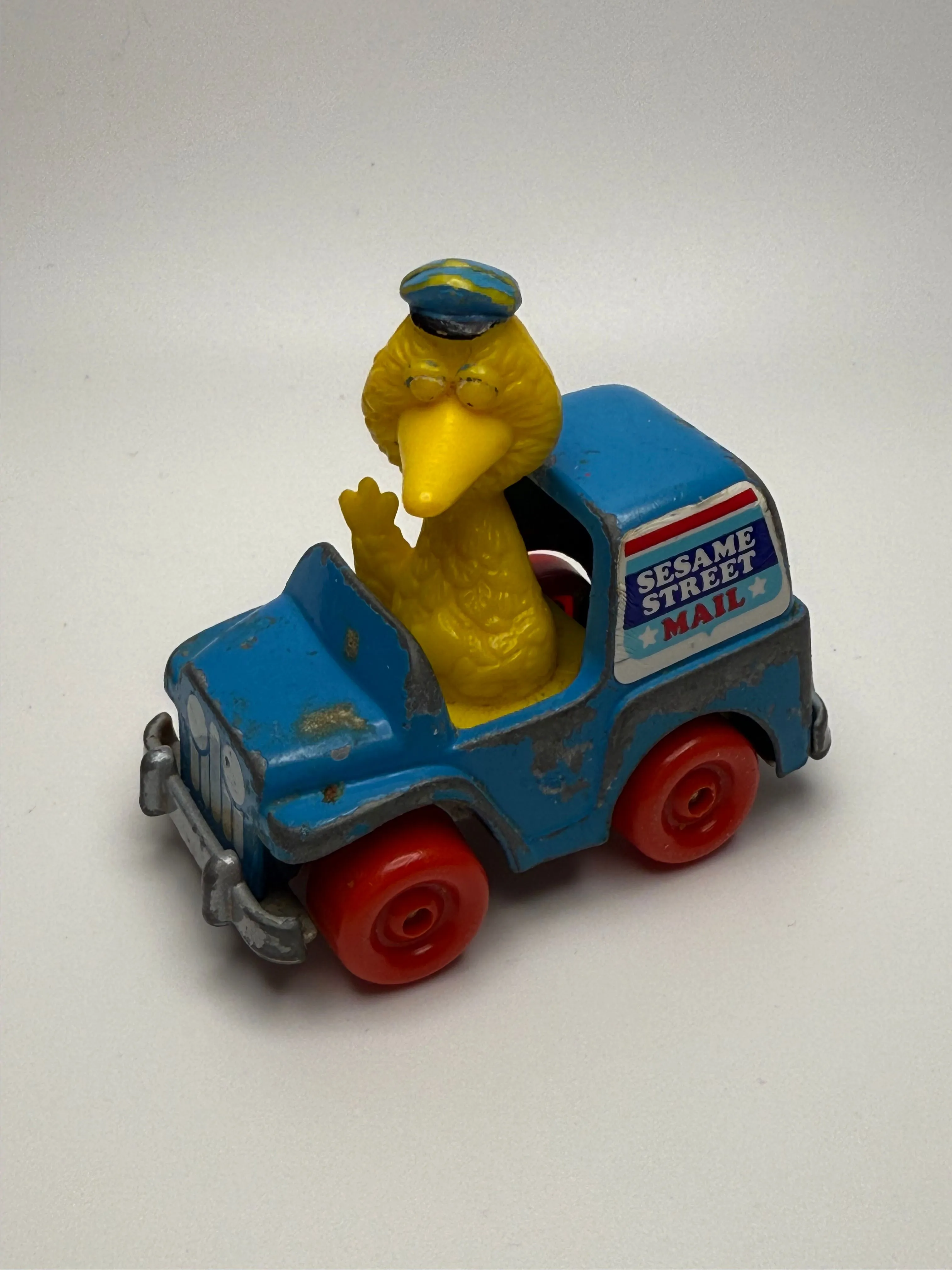 Product image for 69. Sesame Street Die Cast Big Bird Mail 1982