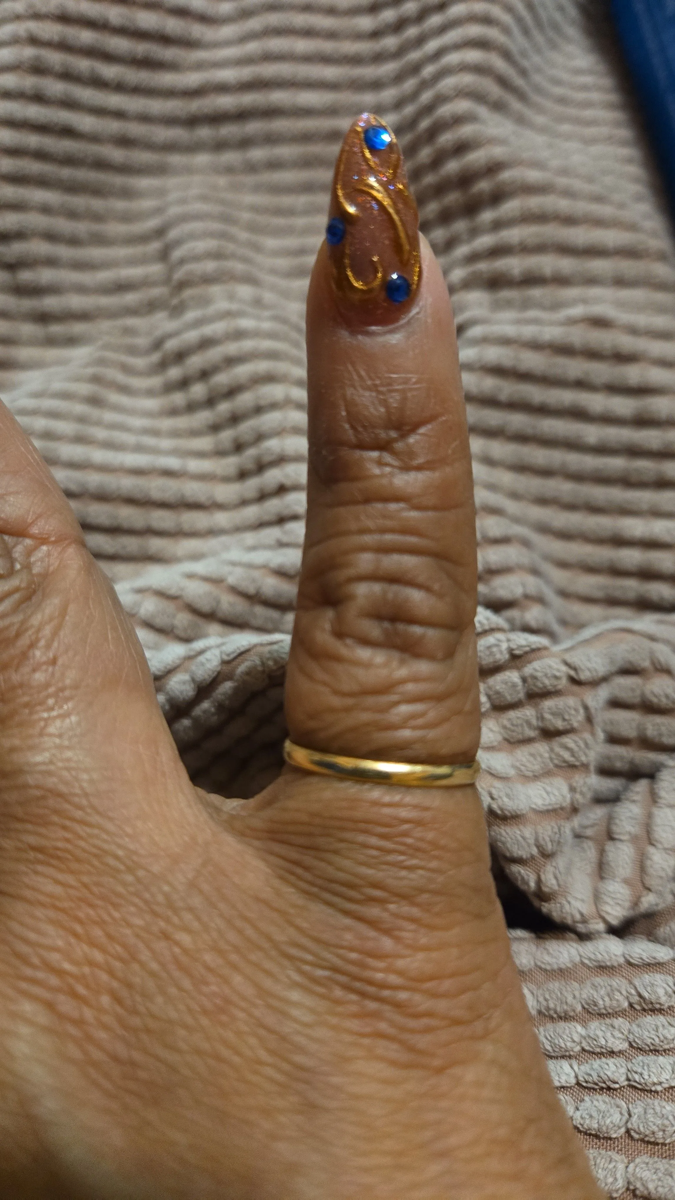 Listing Image Blurred Background