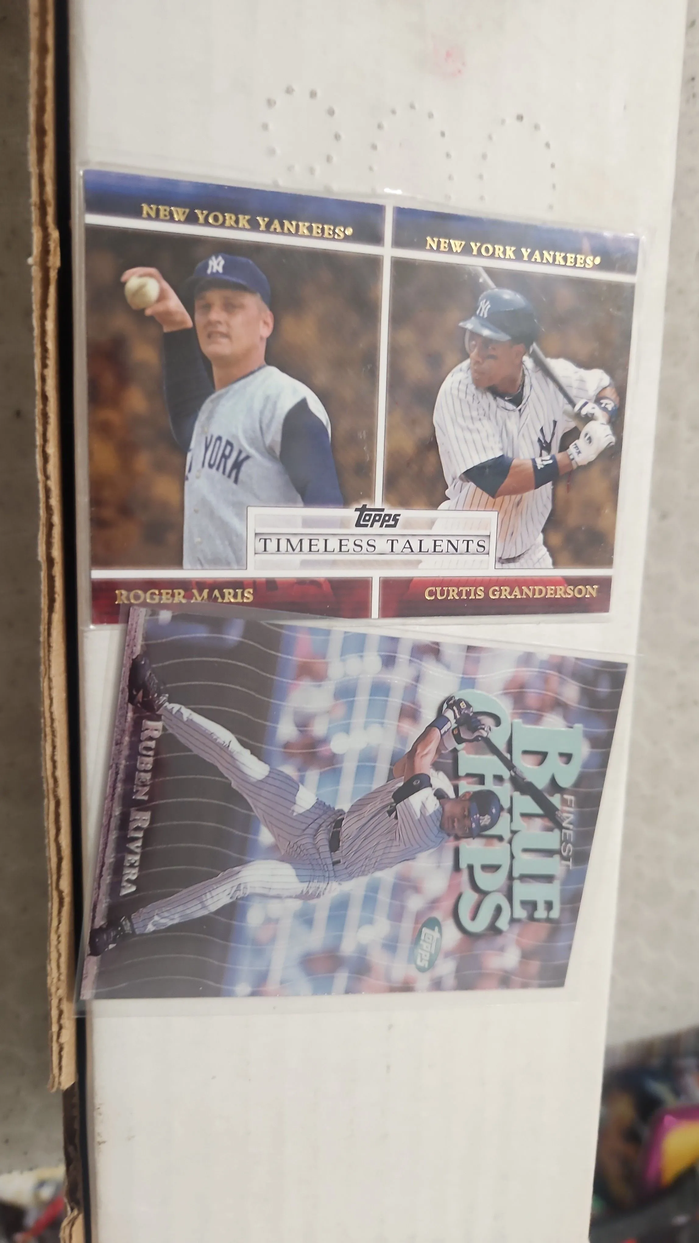 Product image for Yankees insert lot 