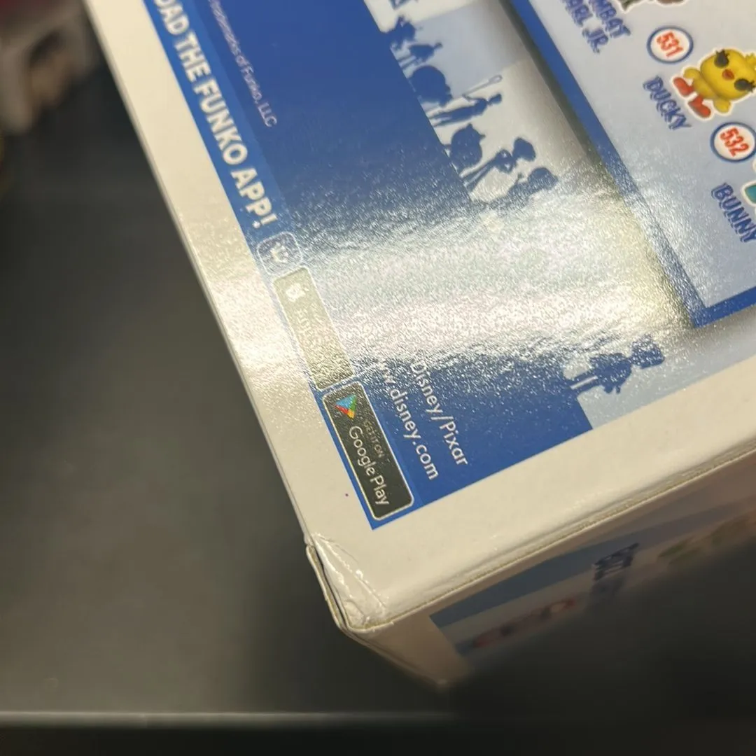 Listing Image Blurred Background
