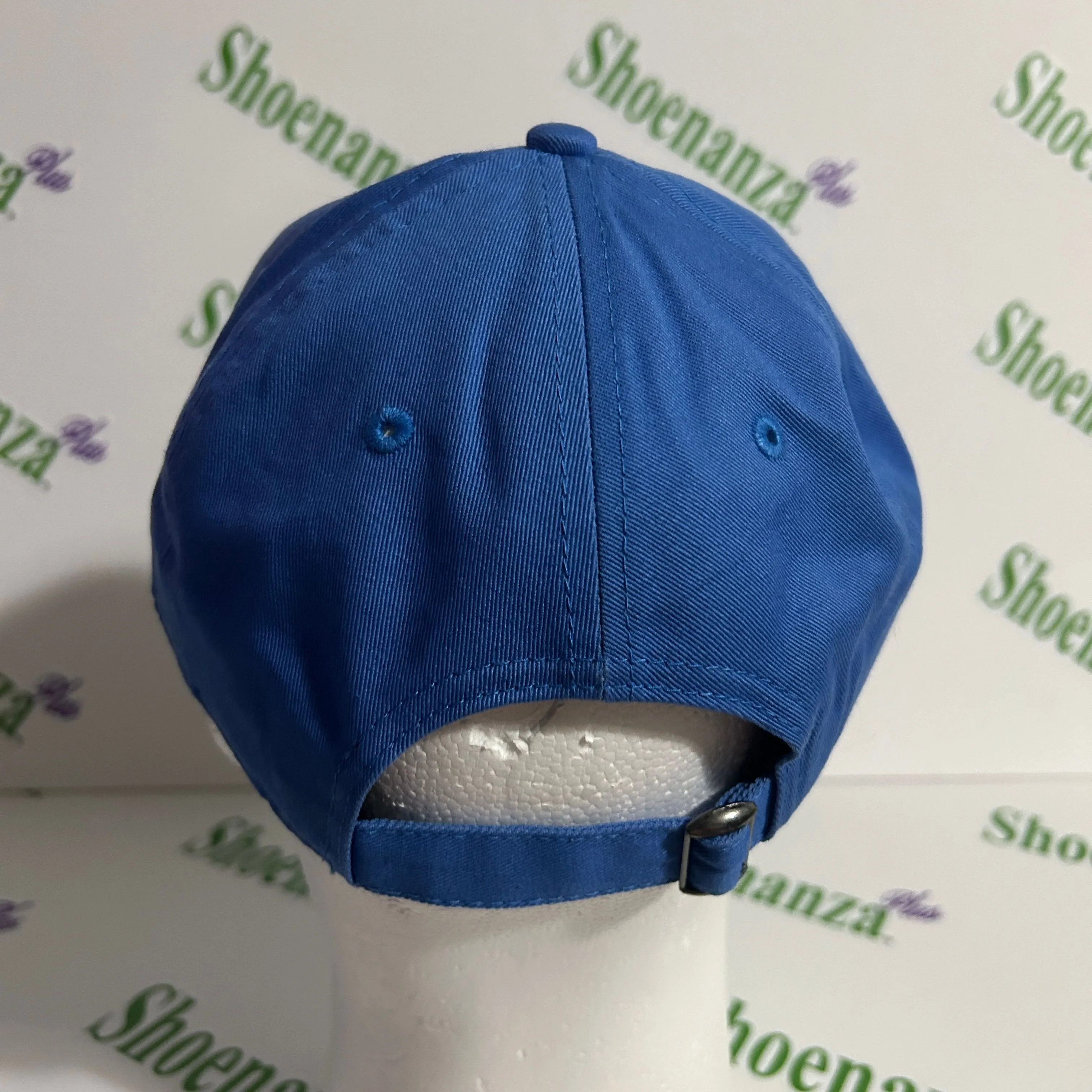 Listing Image Blurred Background