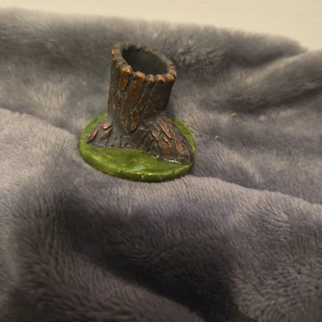 Product image for tree stump