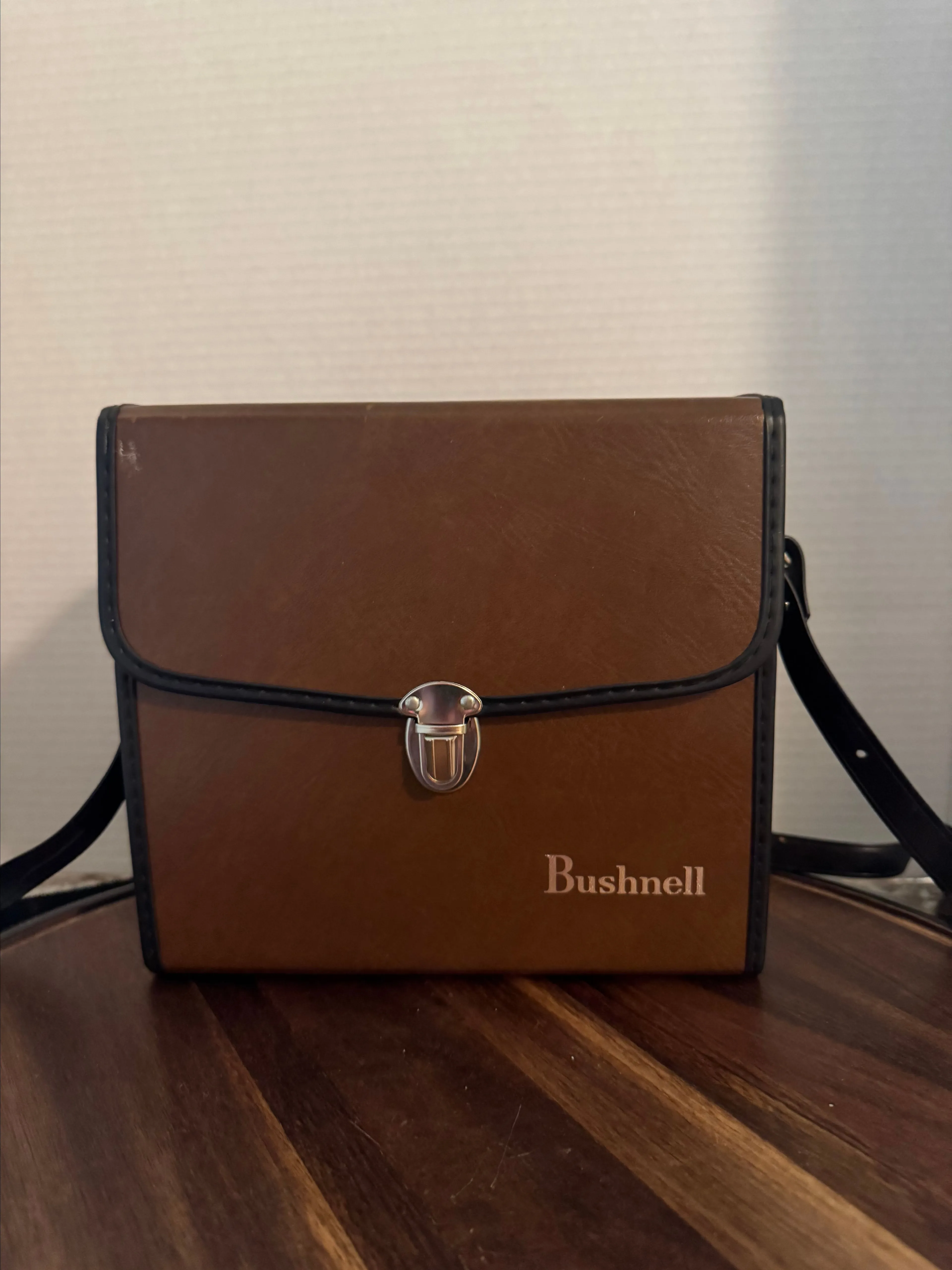 Listing Image Blurred Background