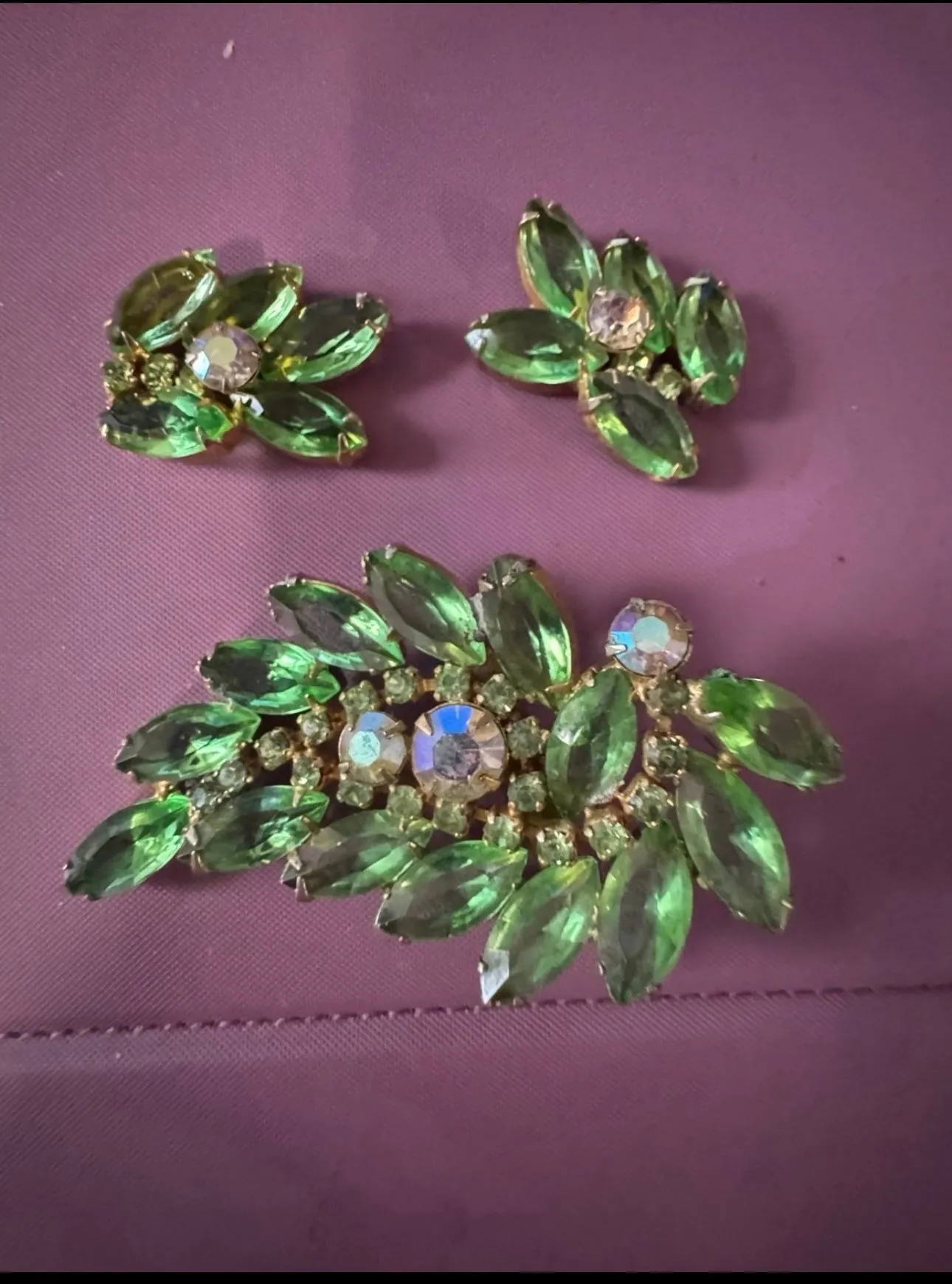 Product image for VTG Lime Green Crystal Leaf AB Rhinestones and Navettes Brooch & earrings