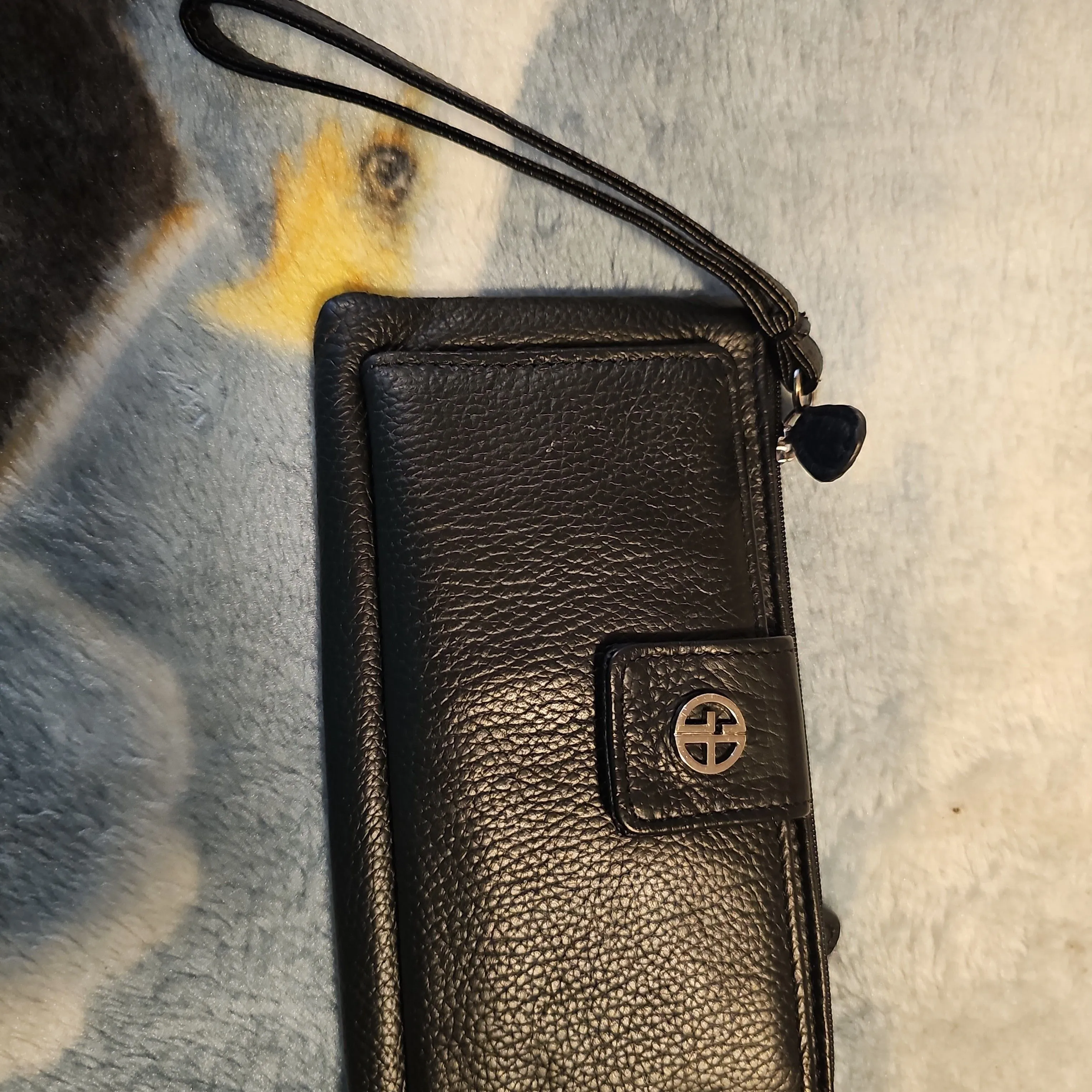 Product image for Giani Bernini Wristlet Wallet 