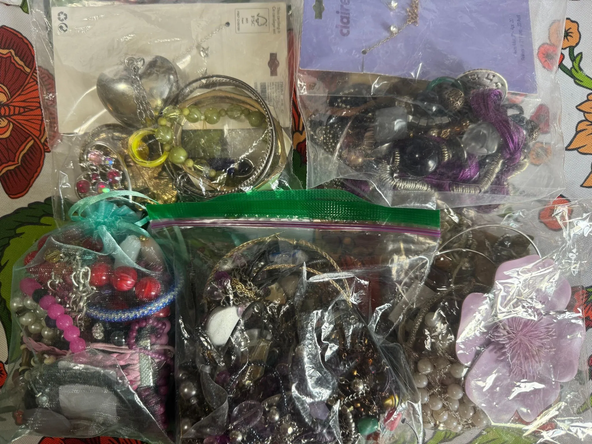 dc273e74-6edf-4a0e-b482-a1d135c8d6a9