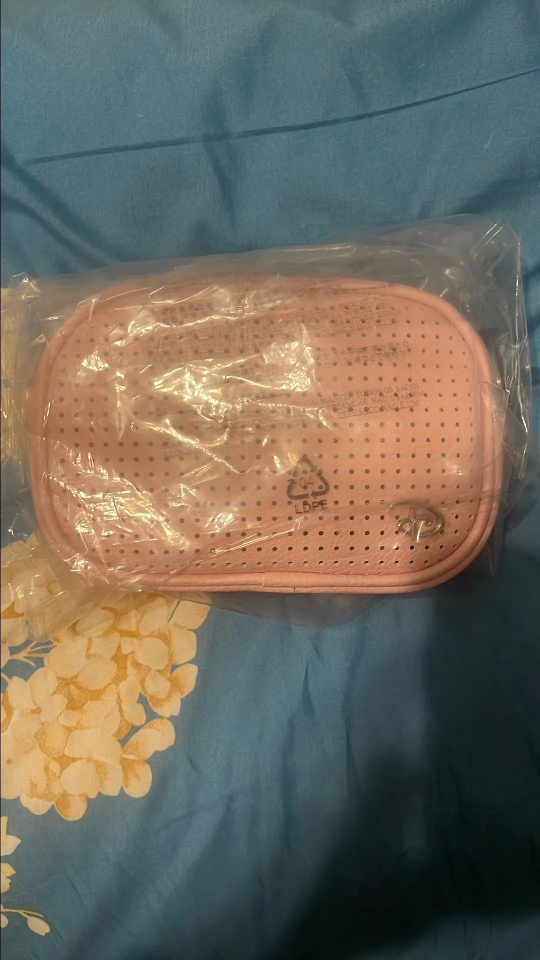 dc55c8cc-77c4-480b-b5ab-bdd7fb20b3cf