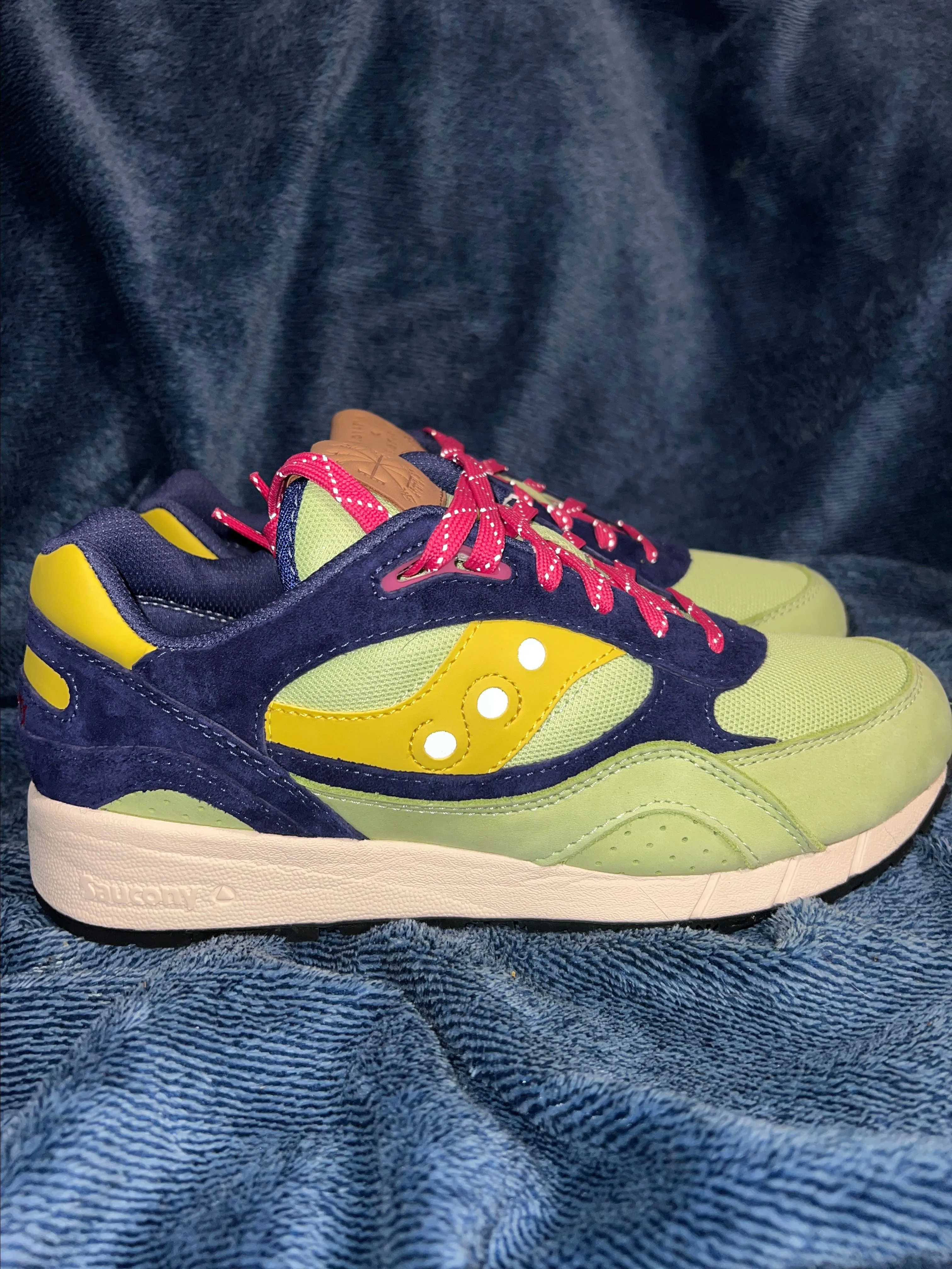 Product image for brand new saucony 9M