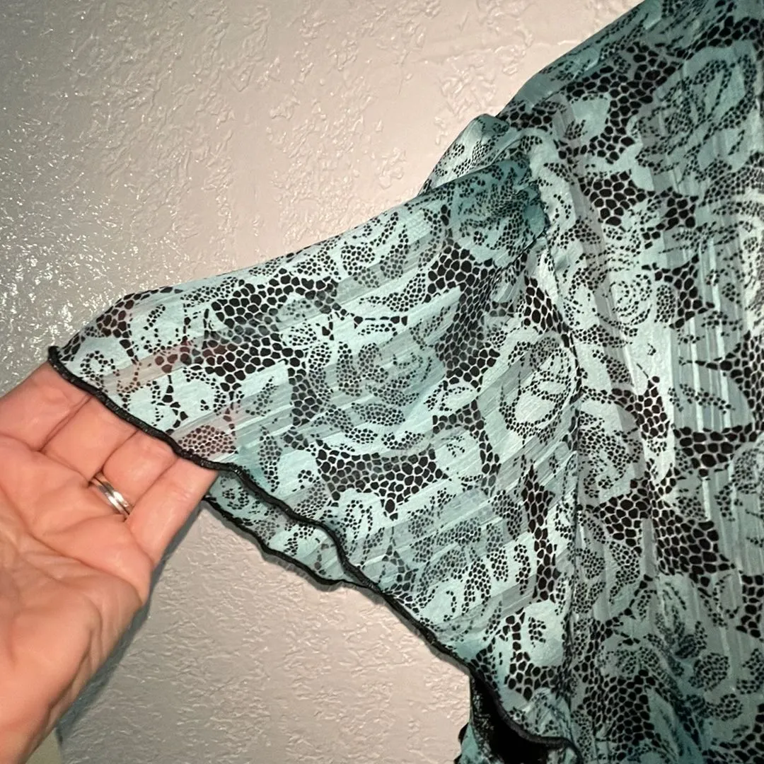Listing Image Blurred Background