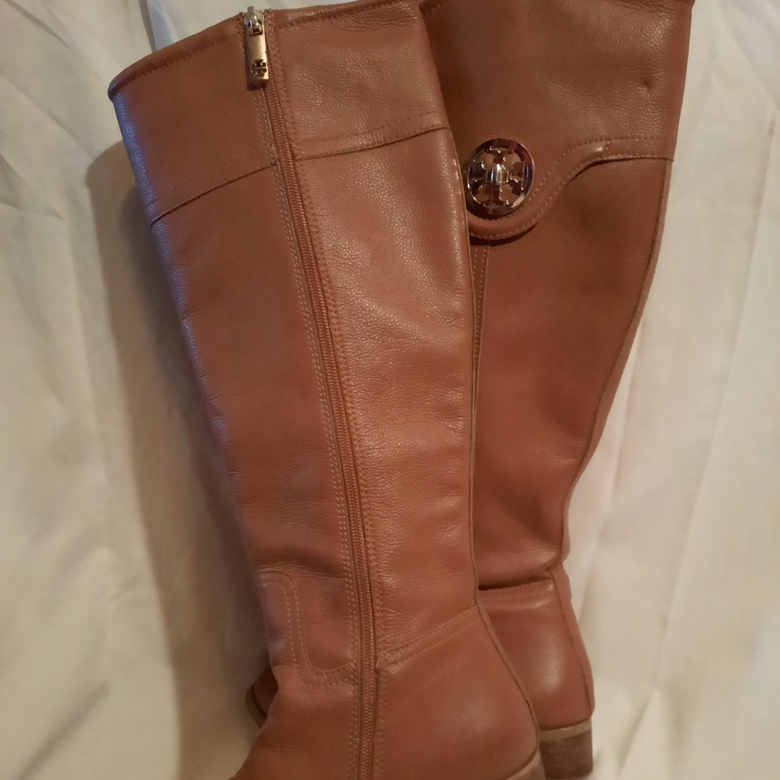 Product image for Tory Burch leather boots size 6