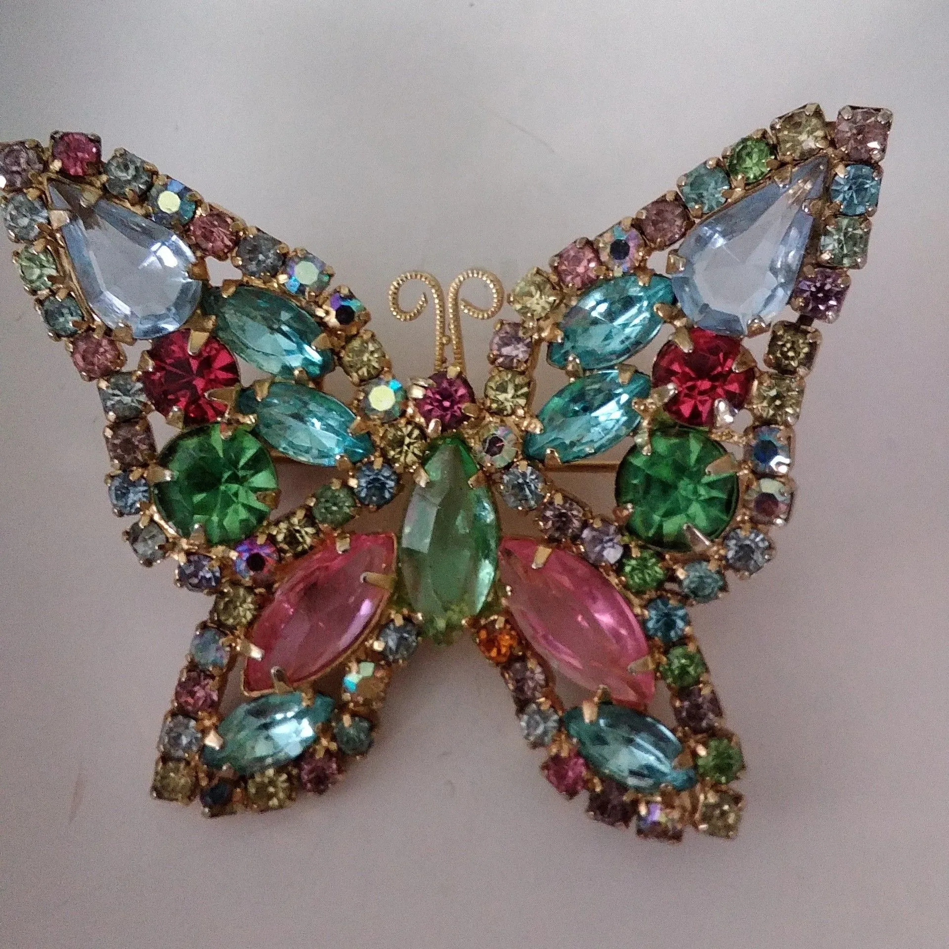 Product image for Juliana Brooch?