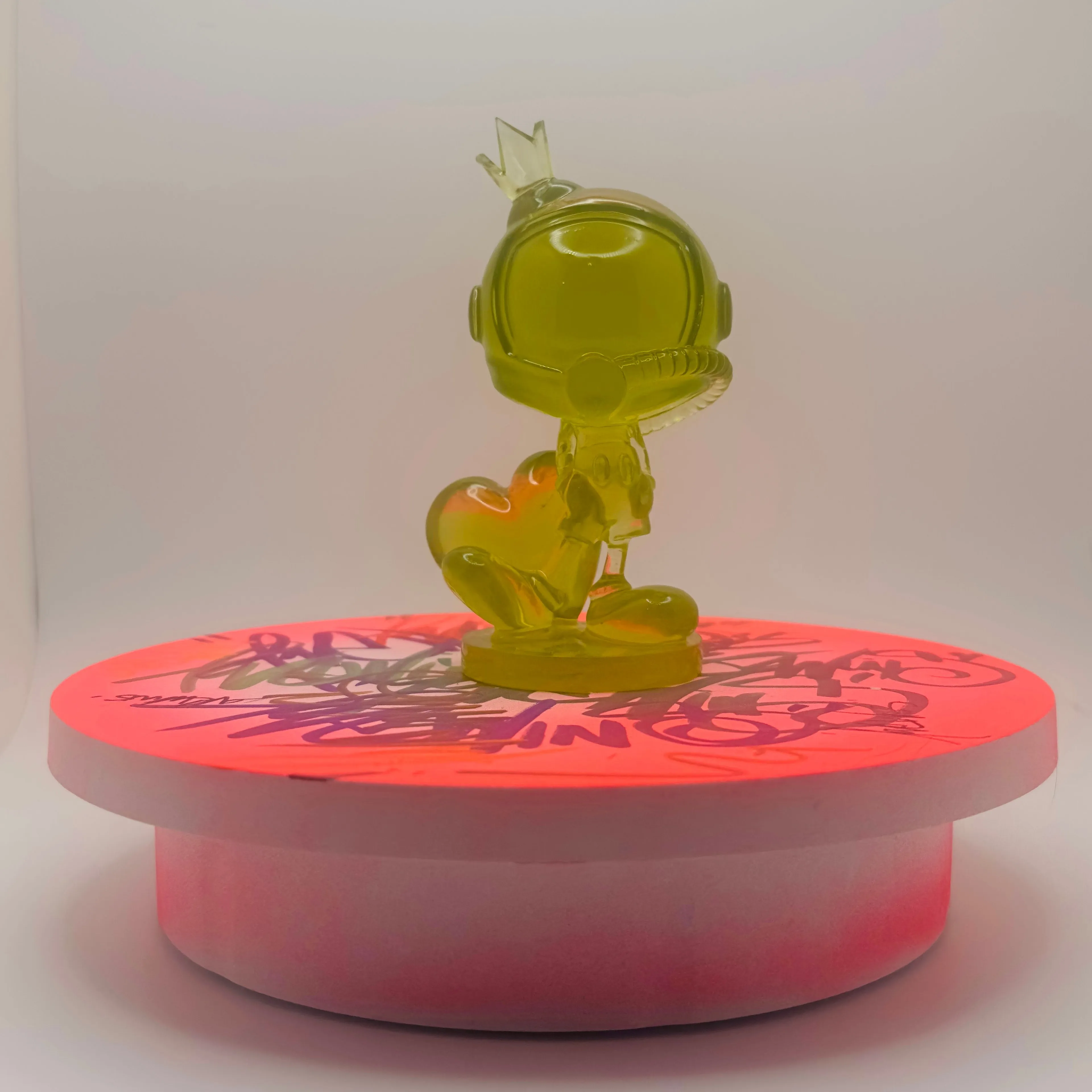 Product image for Pistachio Lovestronaut X the Mouse