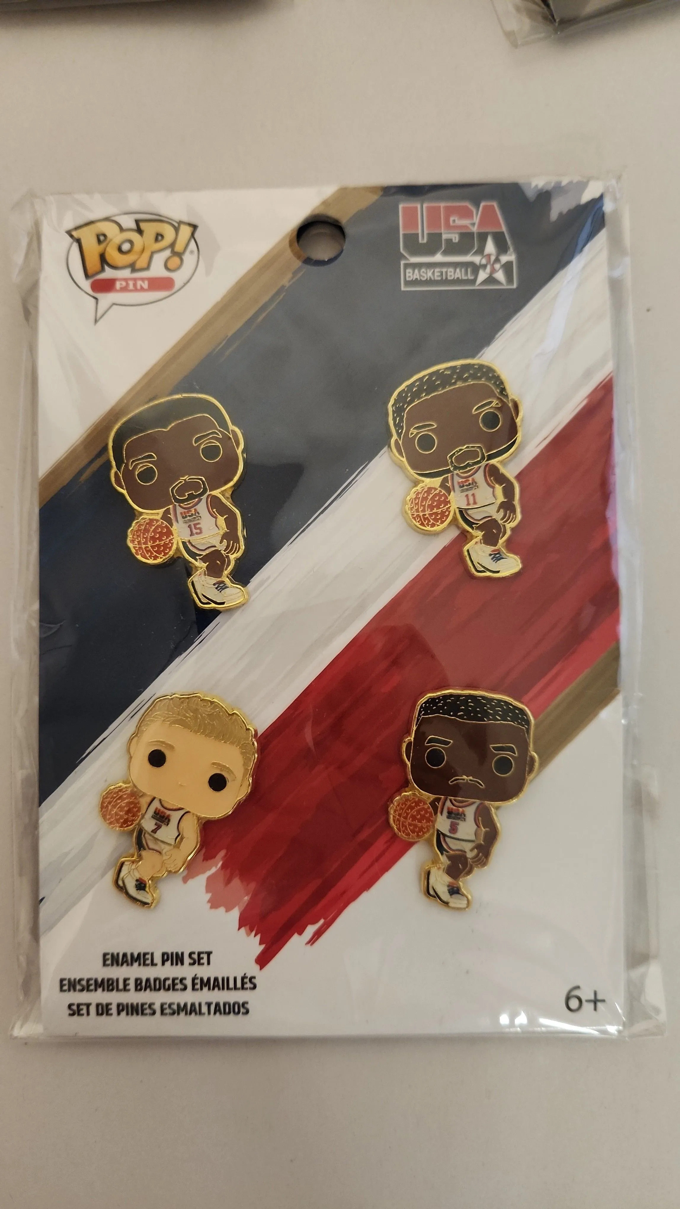 Product image for POP pins USA basketball 