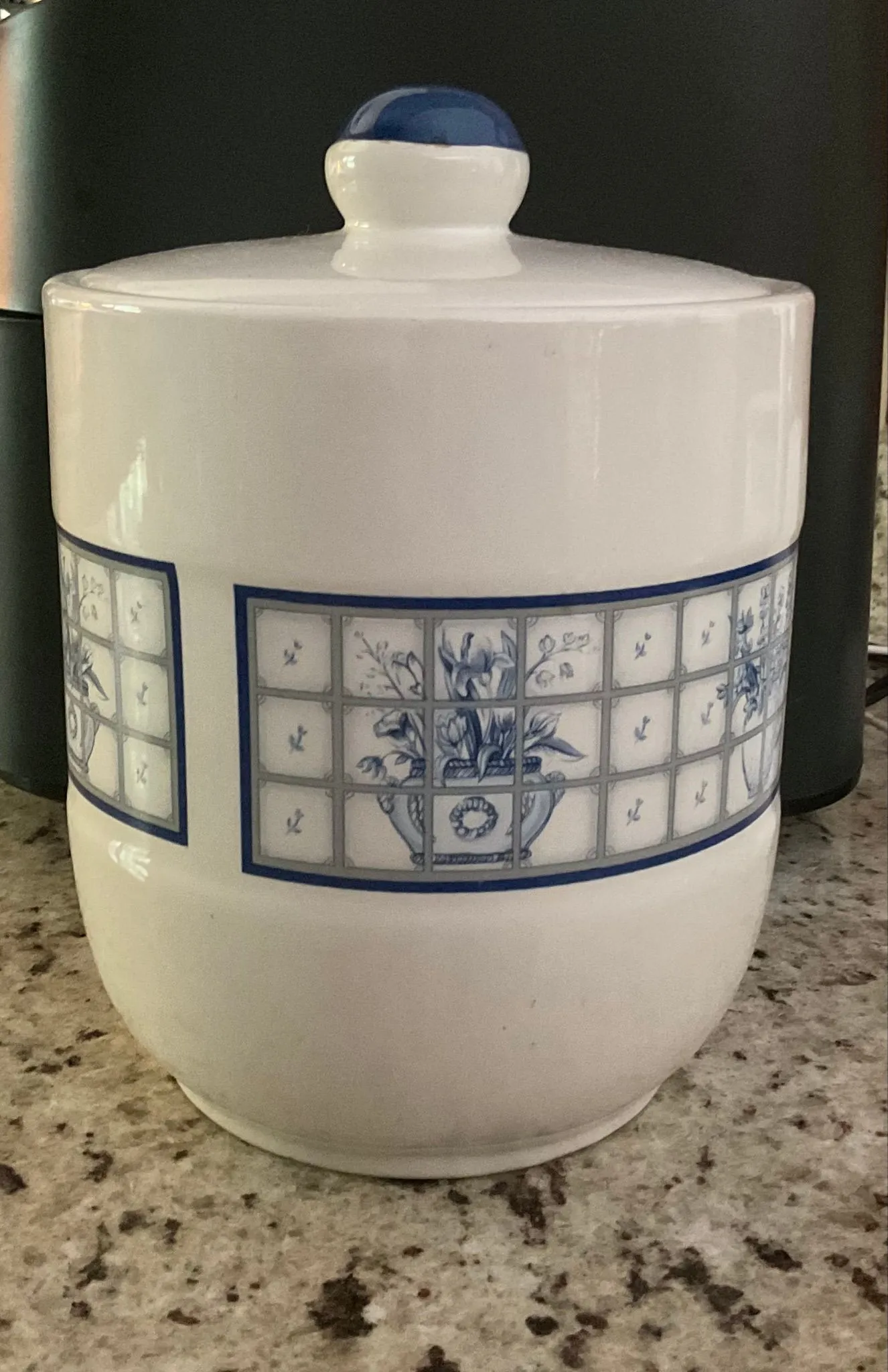 dfd4b874-39bf-439a-96dd-4bc575ba28f2
