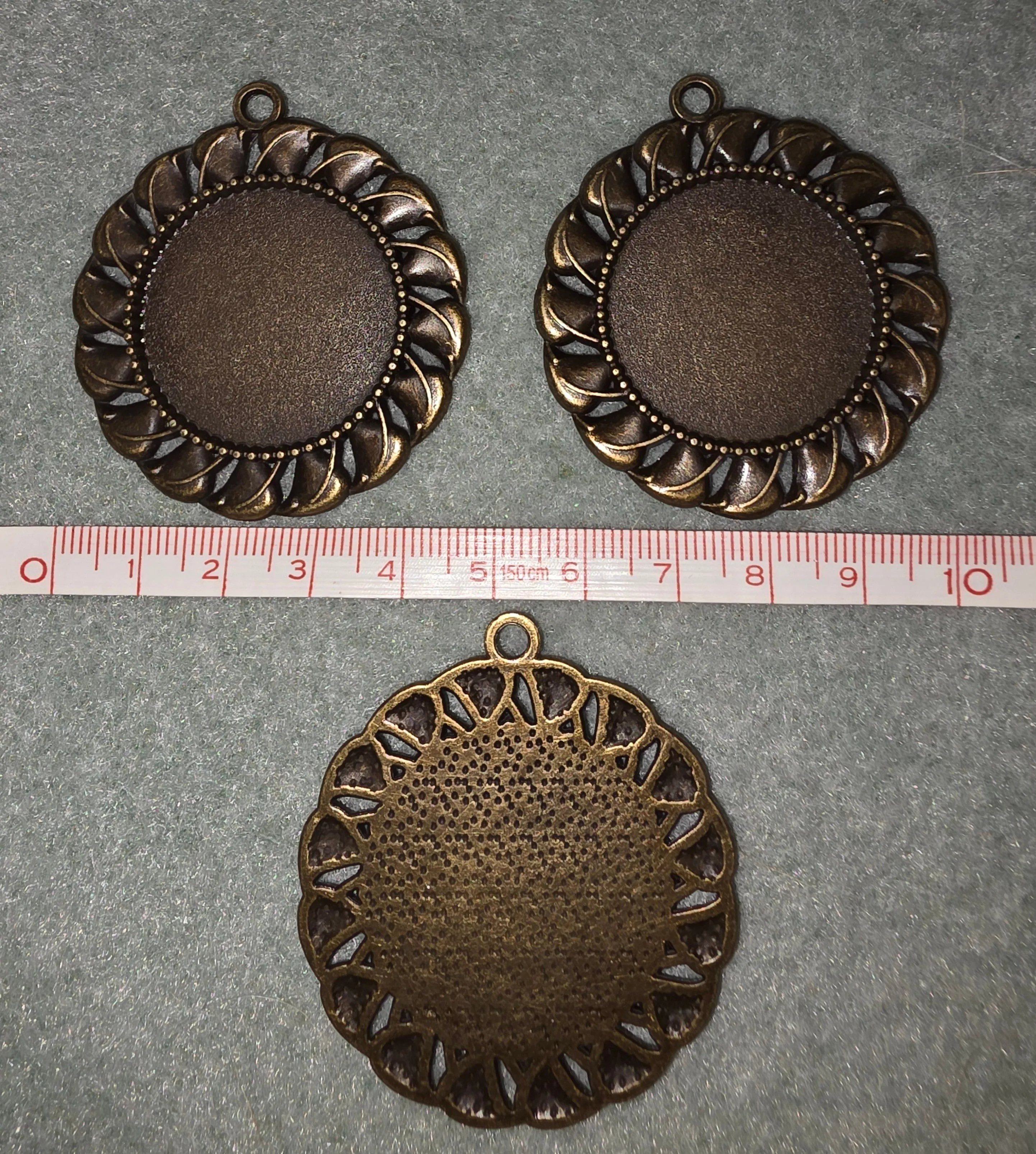 e03240bf-9390-449c-a3a2-4db3c5c3c5b2