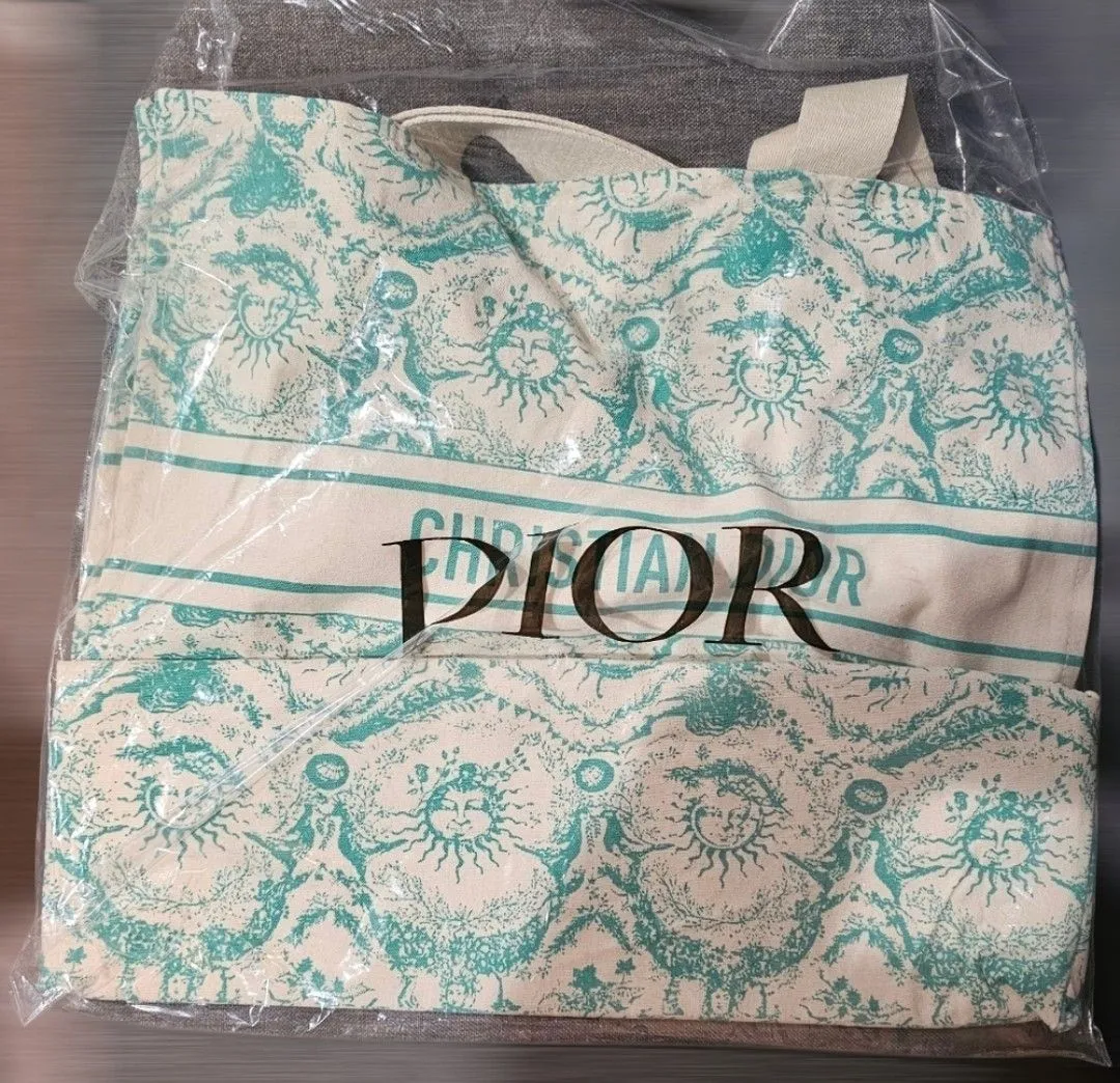Product image for dior gwp dorviera canvas bag