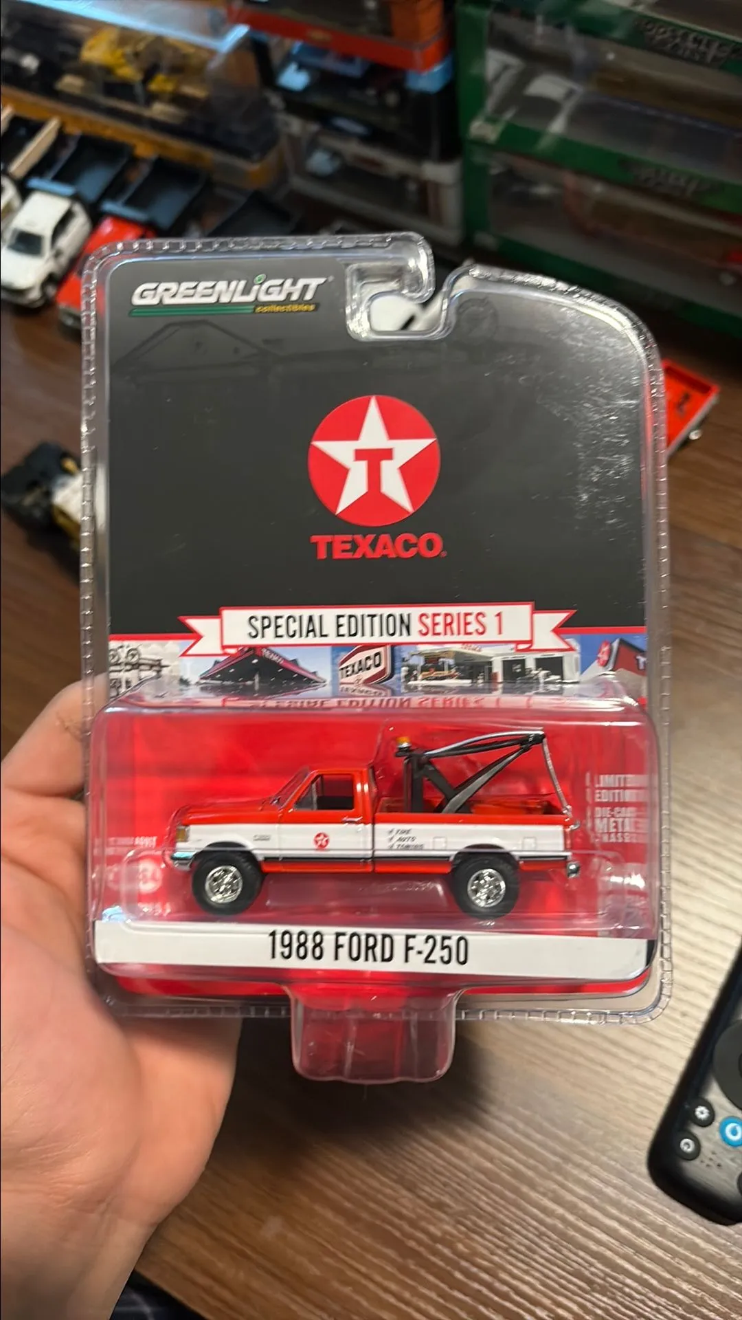 e065defe-bb38-4d60-84d2-3332c2d82dfd