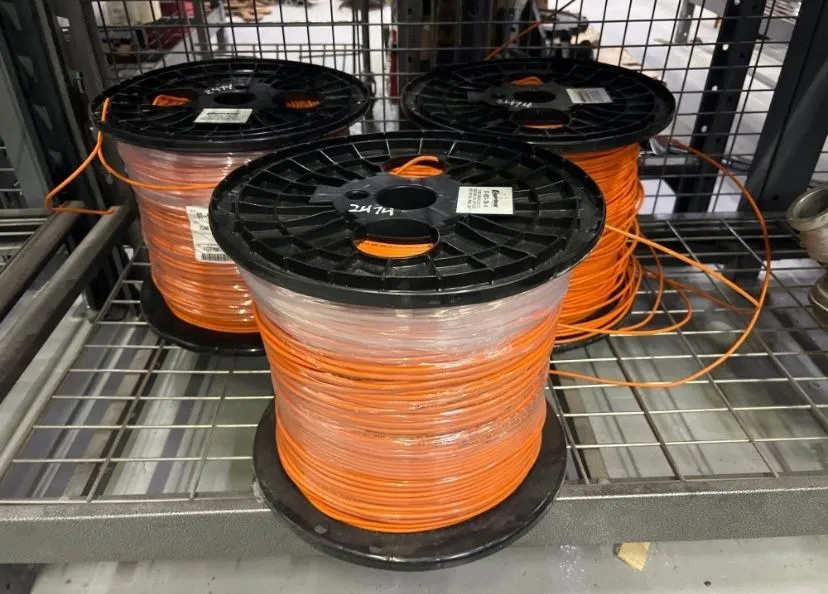 Product image for 2500ft Rolls 10awg Copperhead Duratrace Solid CCS Tracer Wire 30 MIL  HDPE 30 Volt Direct Bury Only