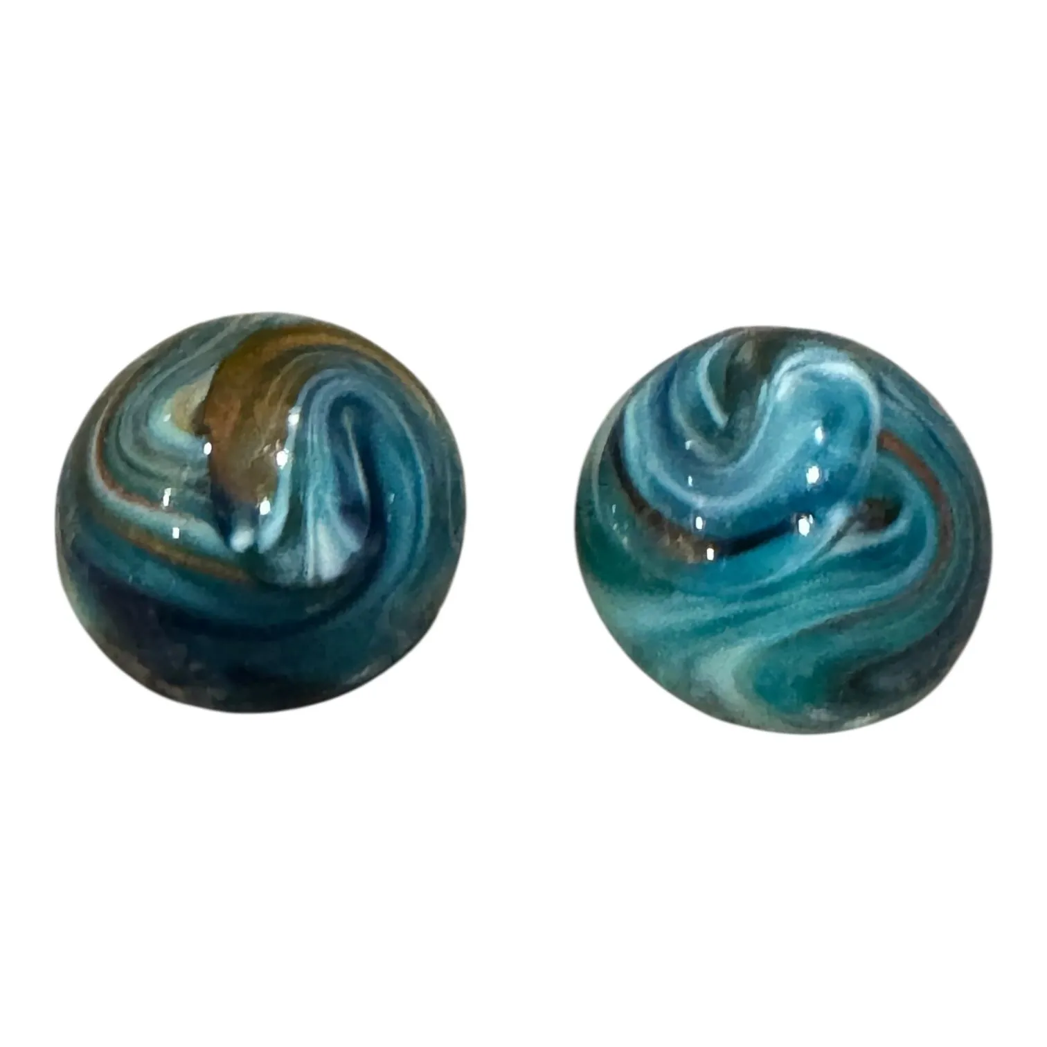 Product image for 25.  Vintage Lucite Domed Swirl Clip On Earrings