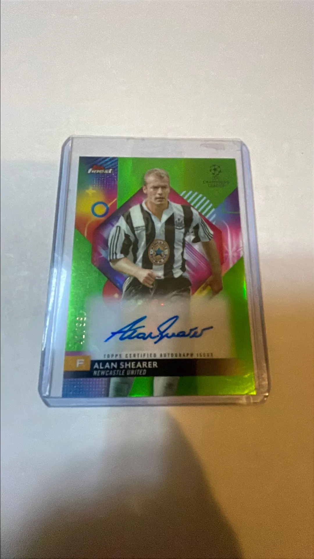 Product image for Alan Shearer /99 auto Topps Finest