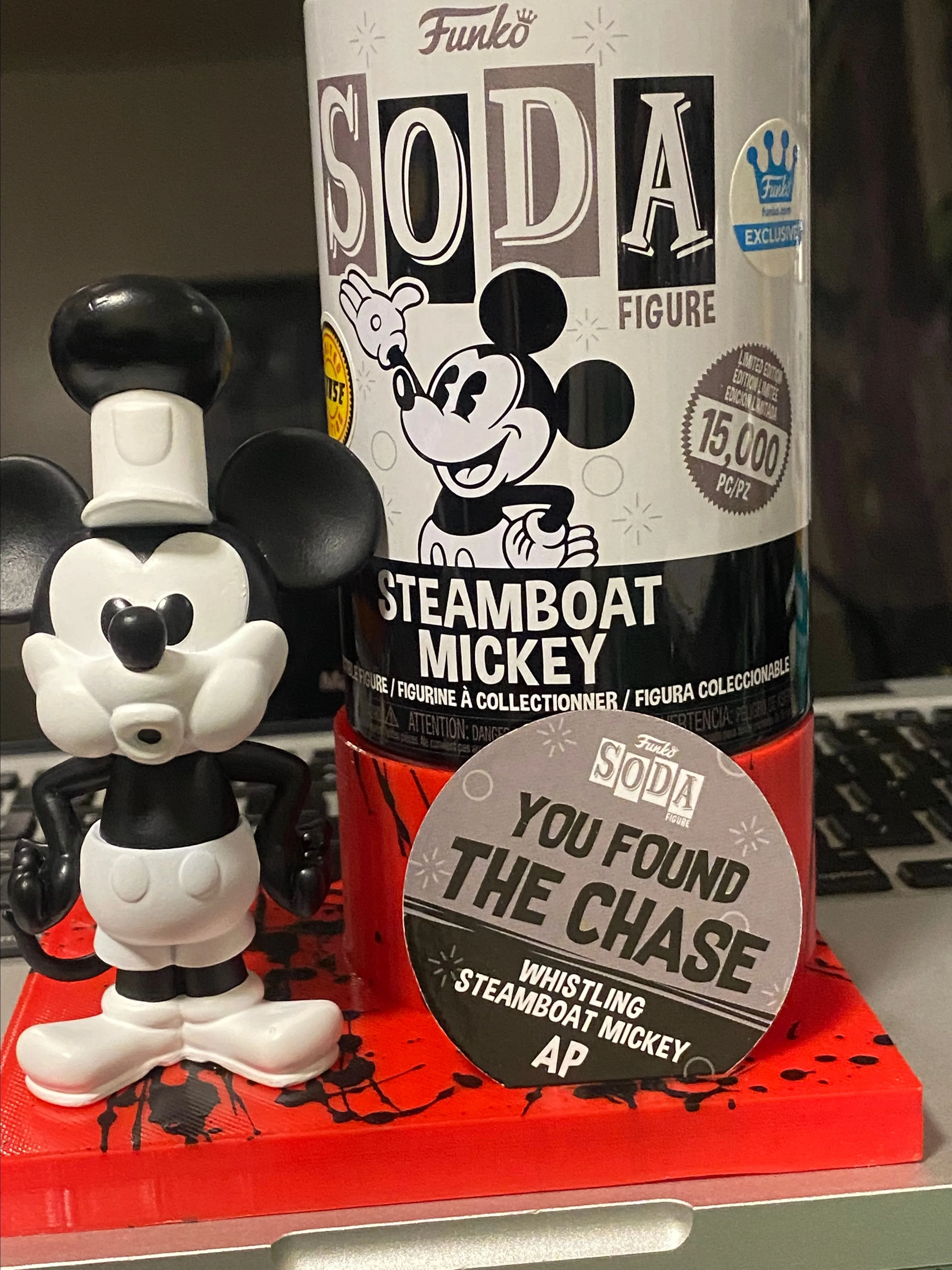 Product image for Steamboat Mickey AP chase
