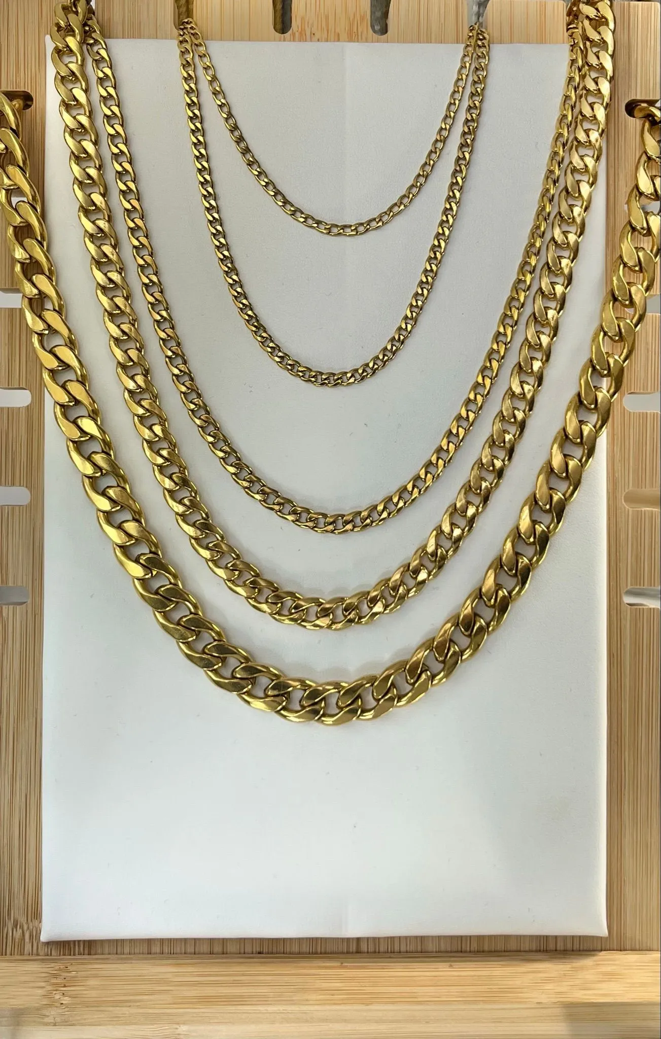 e165255f-c29d-456e-95ab-3cf28b40a4f3