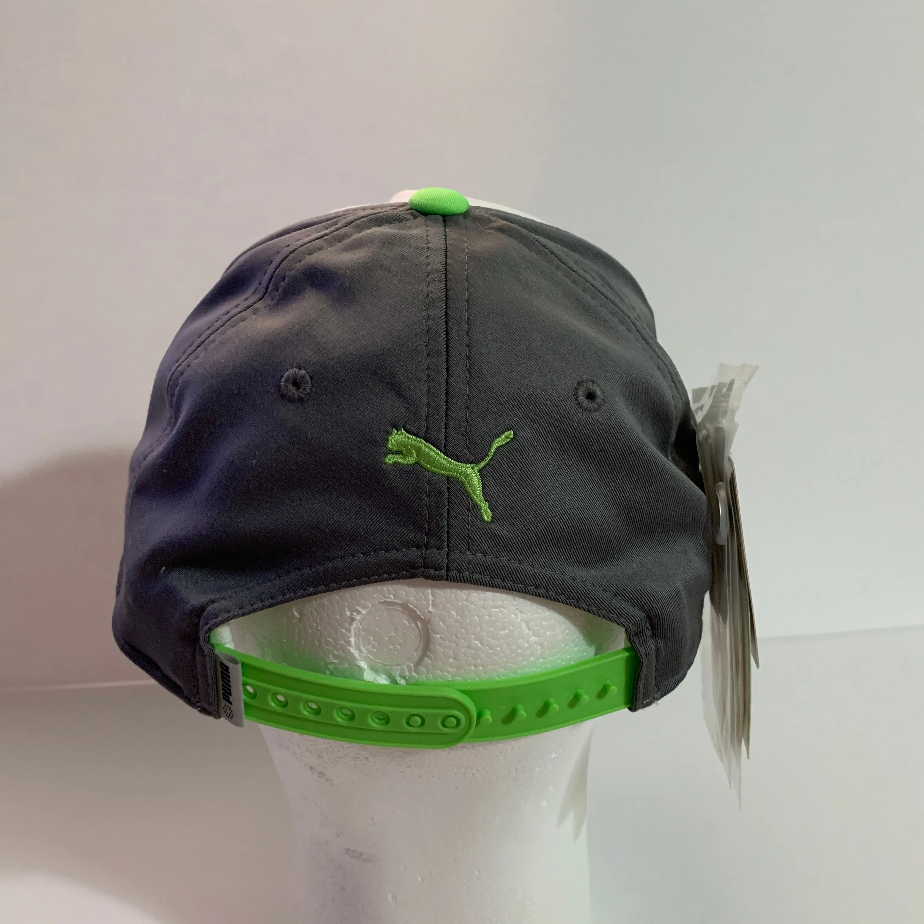 Listing Image Blurred Background