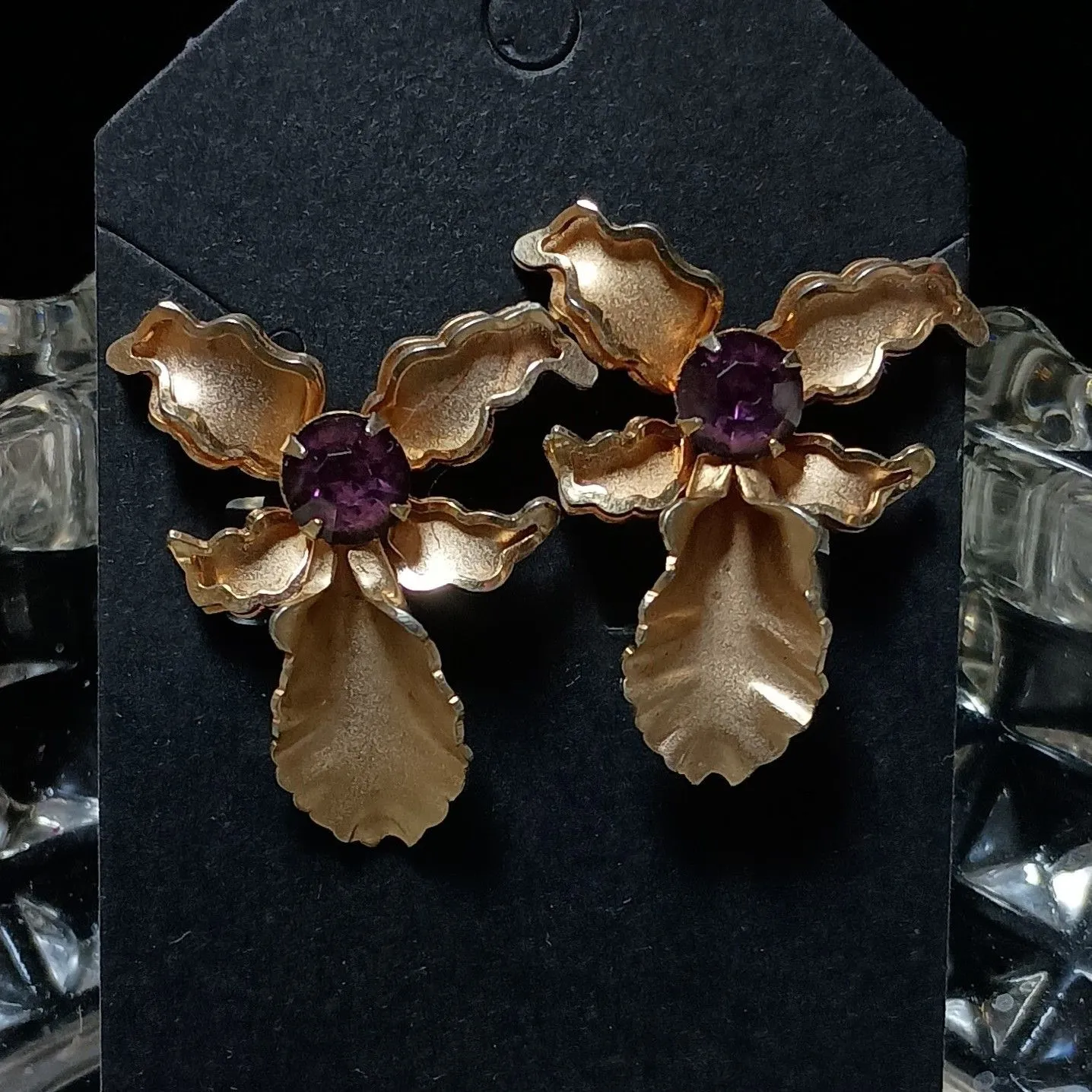 Product image for Bugbee and Niles Orchid Screwback earrings