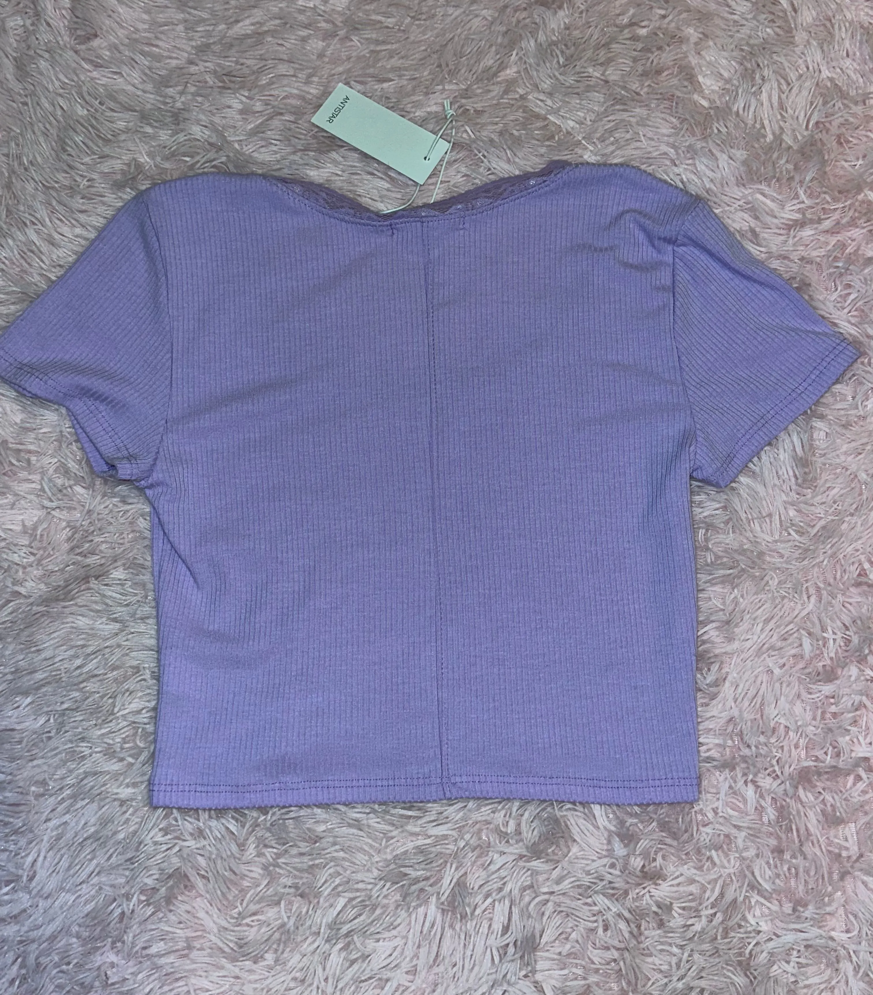 Listing Image Blurred Background