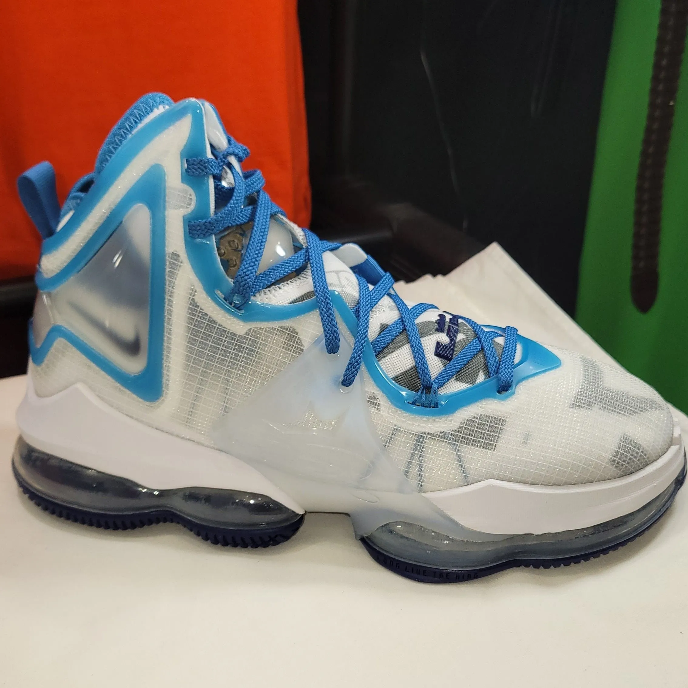 Product image for LEBRON XIX