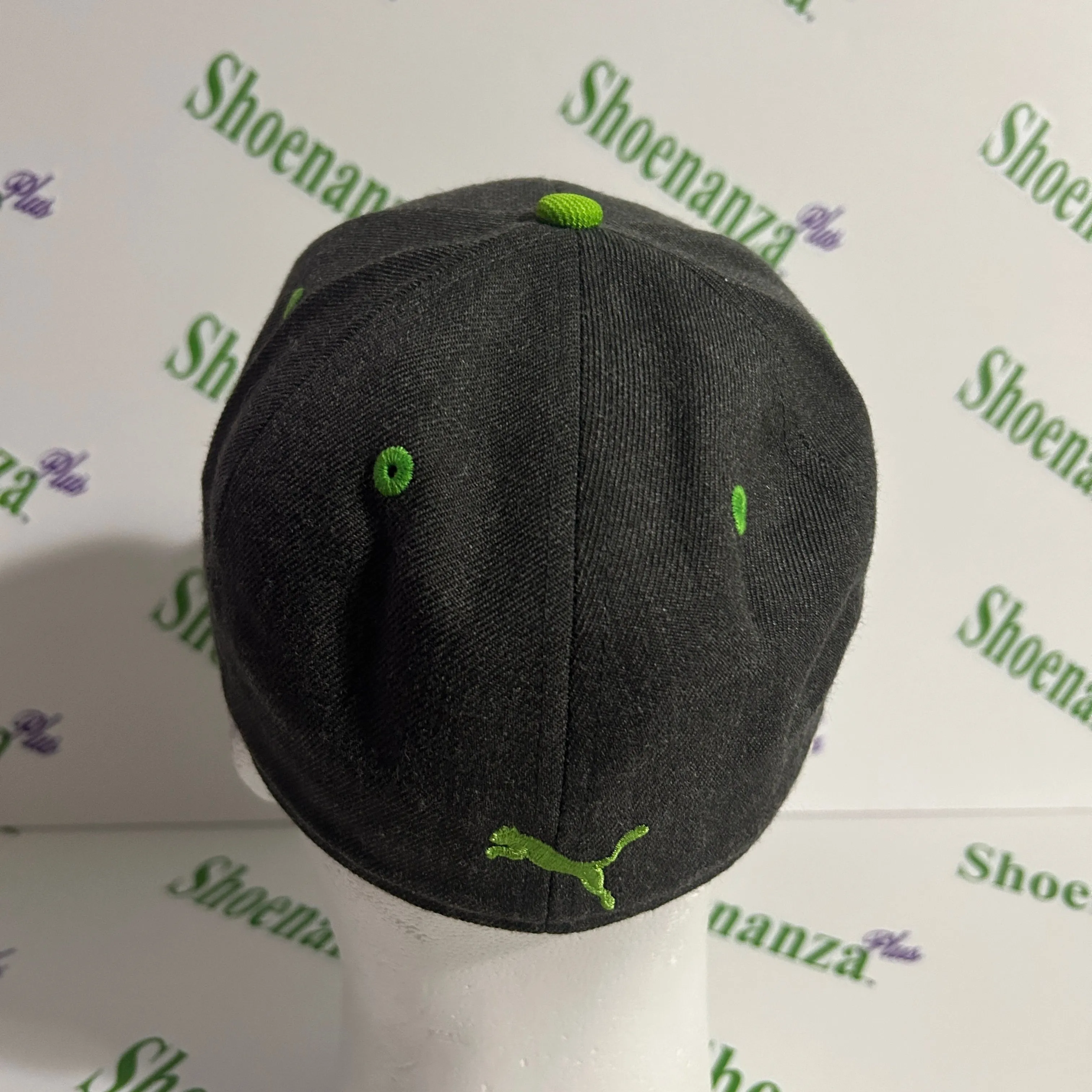 Listing Image Blurred Background
