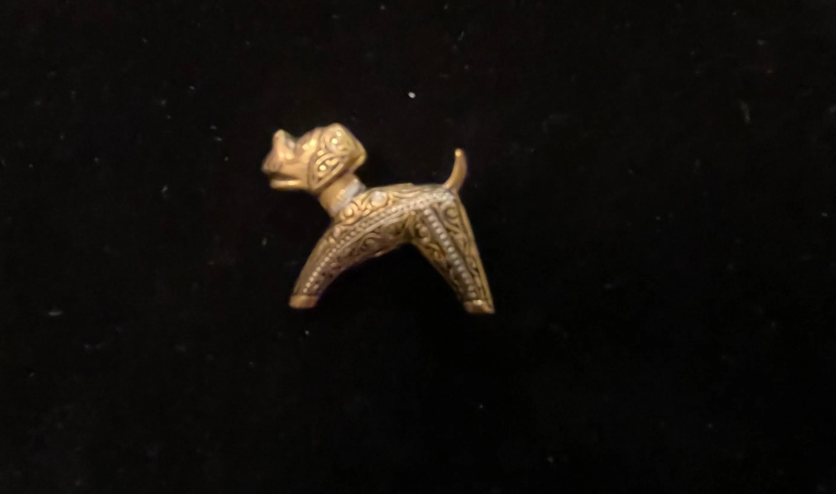 Product image for Vintage Damascene Dog Brooch