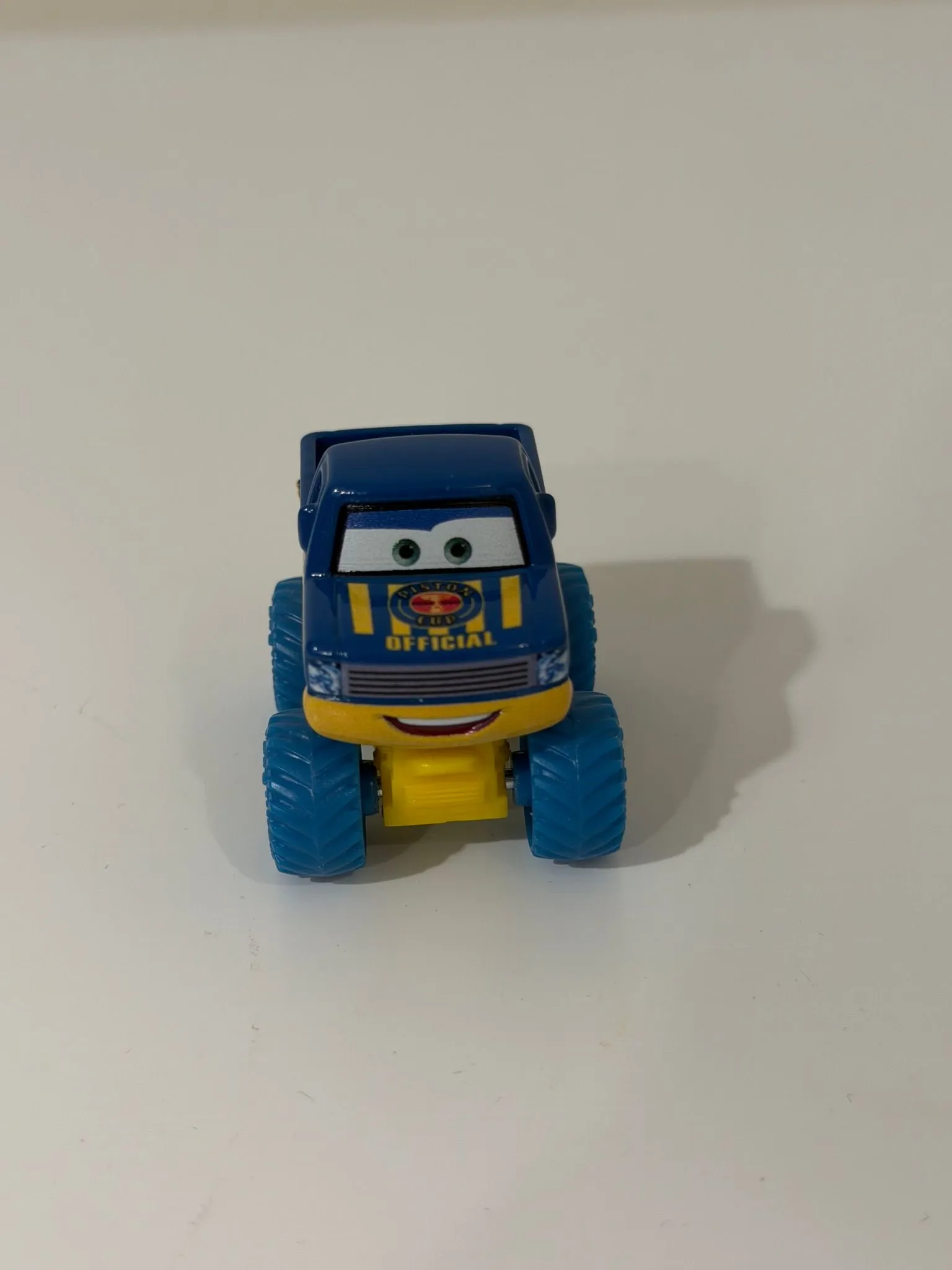 e30da06c-1650-4e24-b9fa-6e032a75451f
