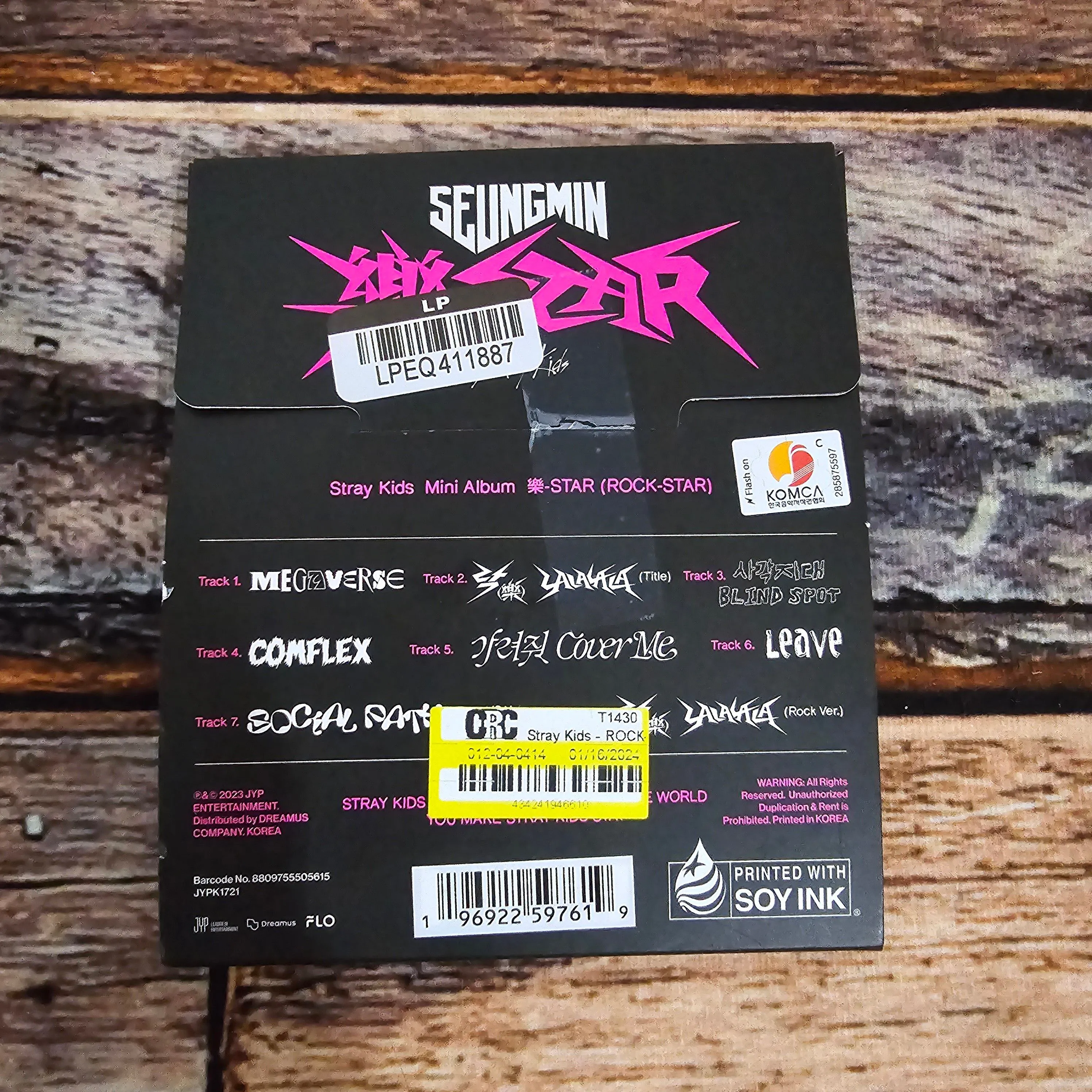 Listing Image Blurred Background