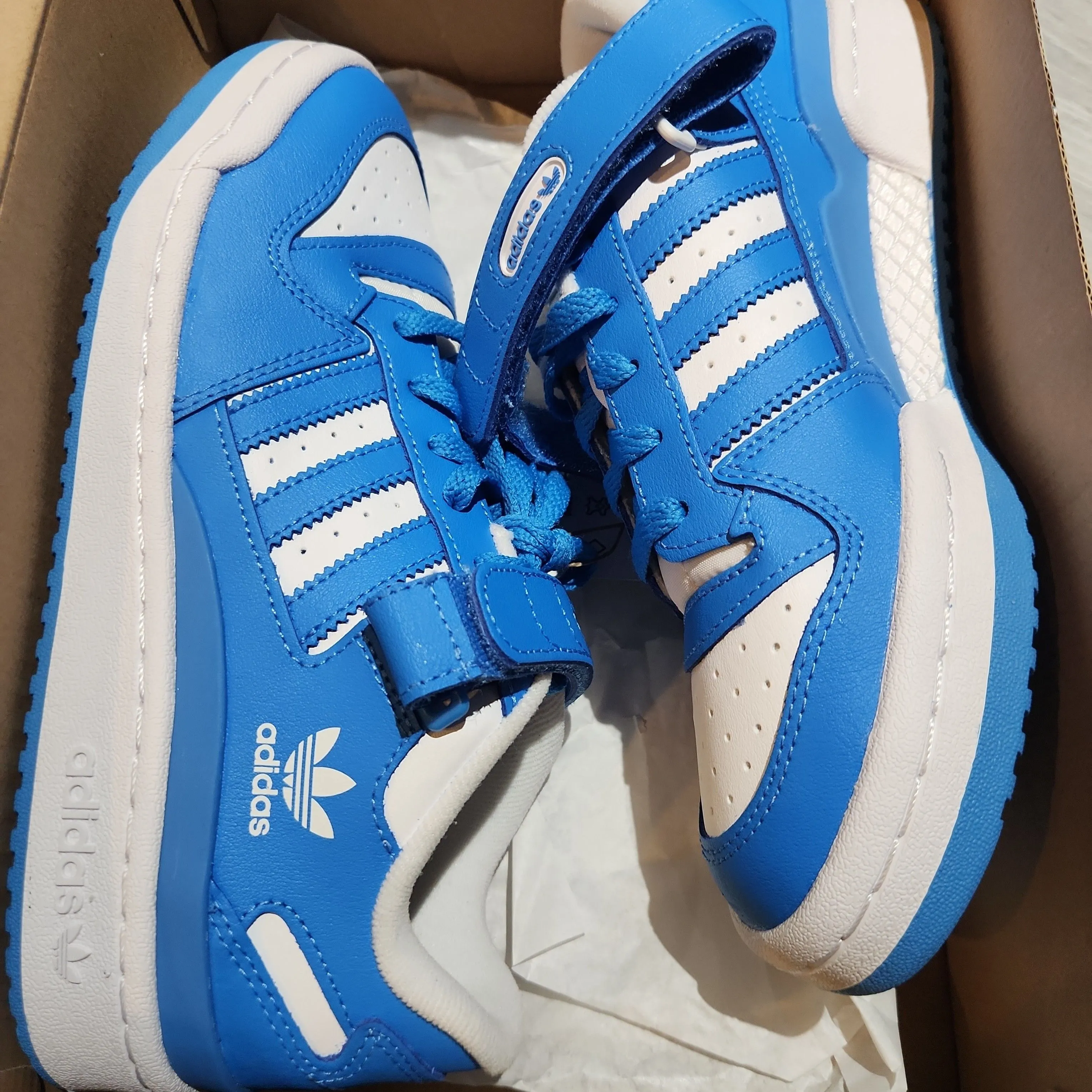 Product image for 6M Adidas Originals Forum Low J