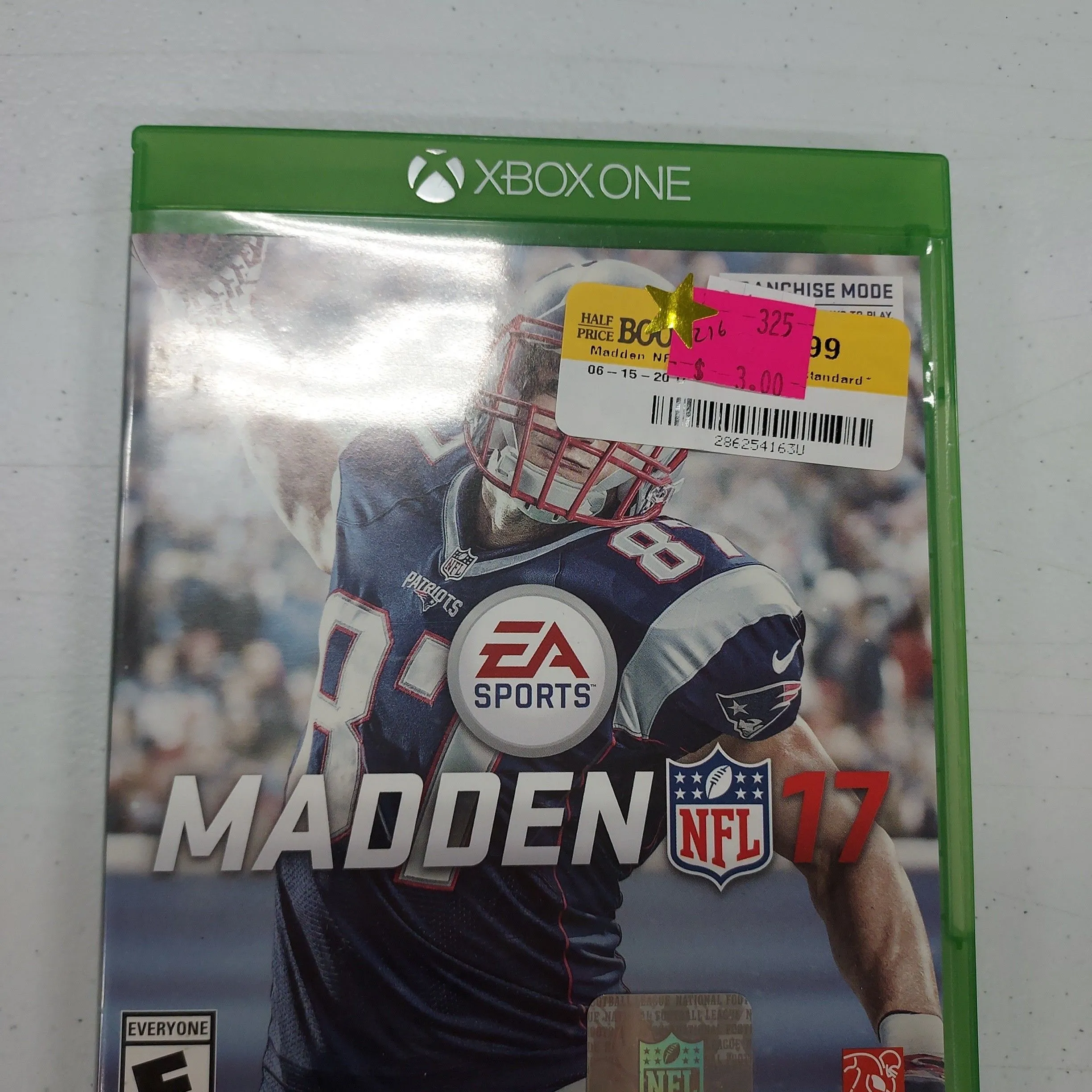 Product image for 216 Madden NFL 17 for xbox one as is untested