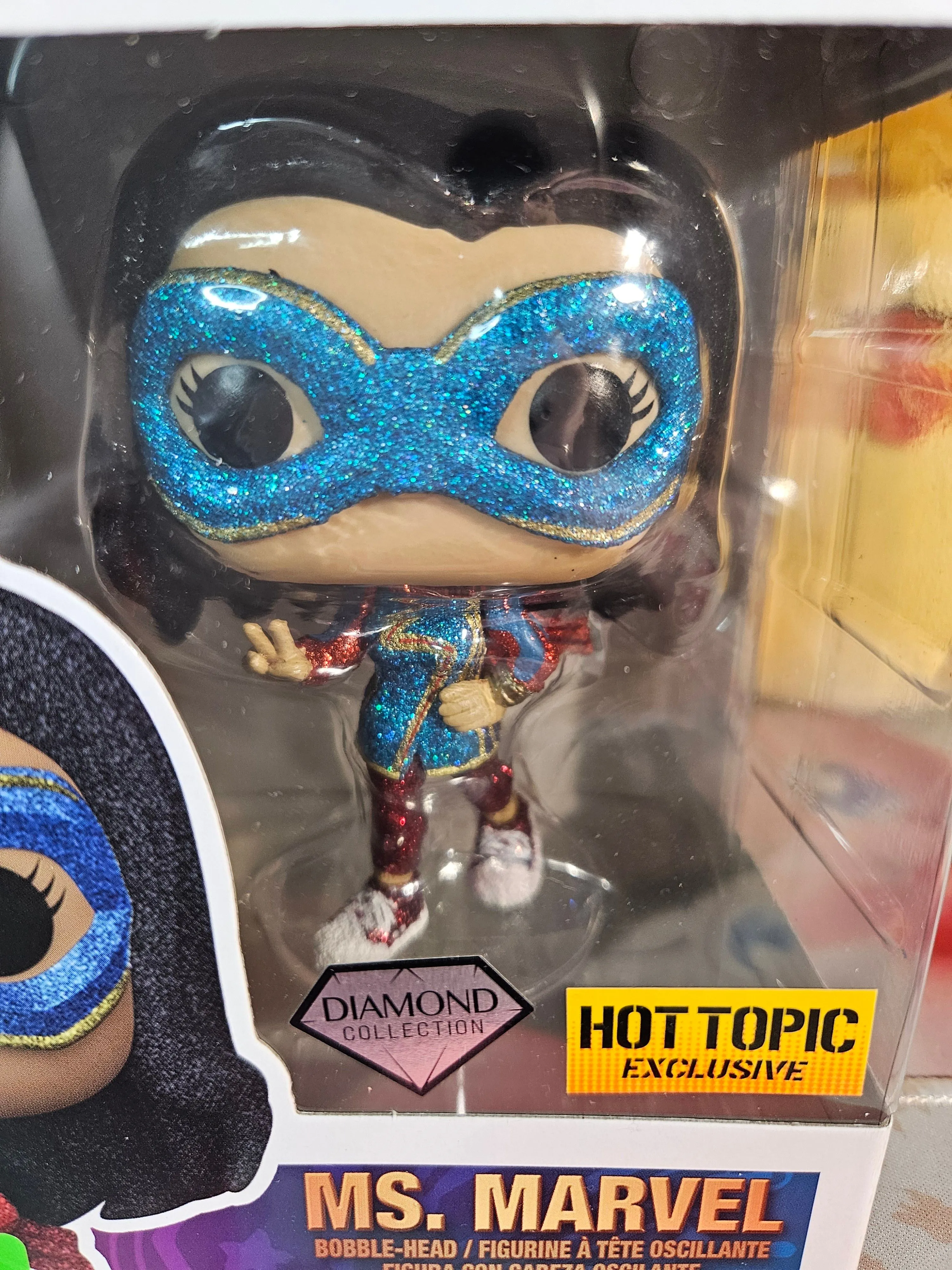 Product image for MS. MARVEL DIAMOND COLLECTION HOT TOPIC EXCLUSIVE BOBBLE-HEAD #1077