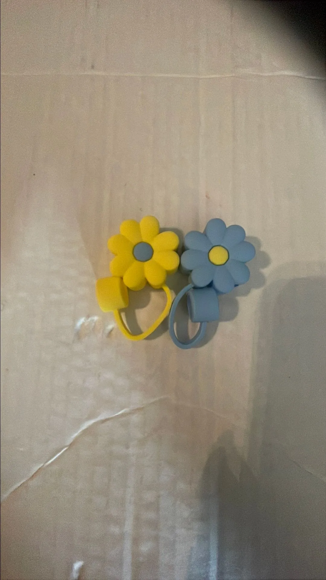 Product image for Yellow and blue straw toppers