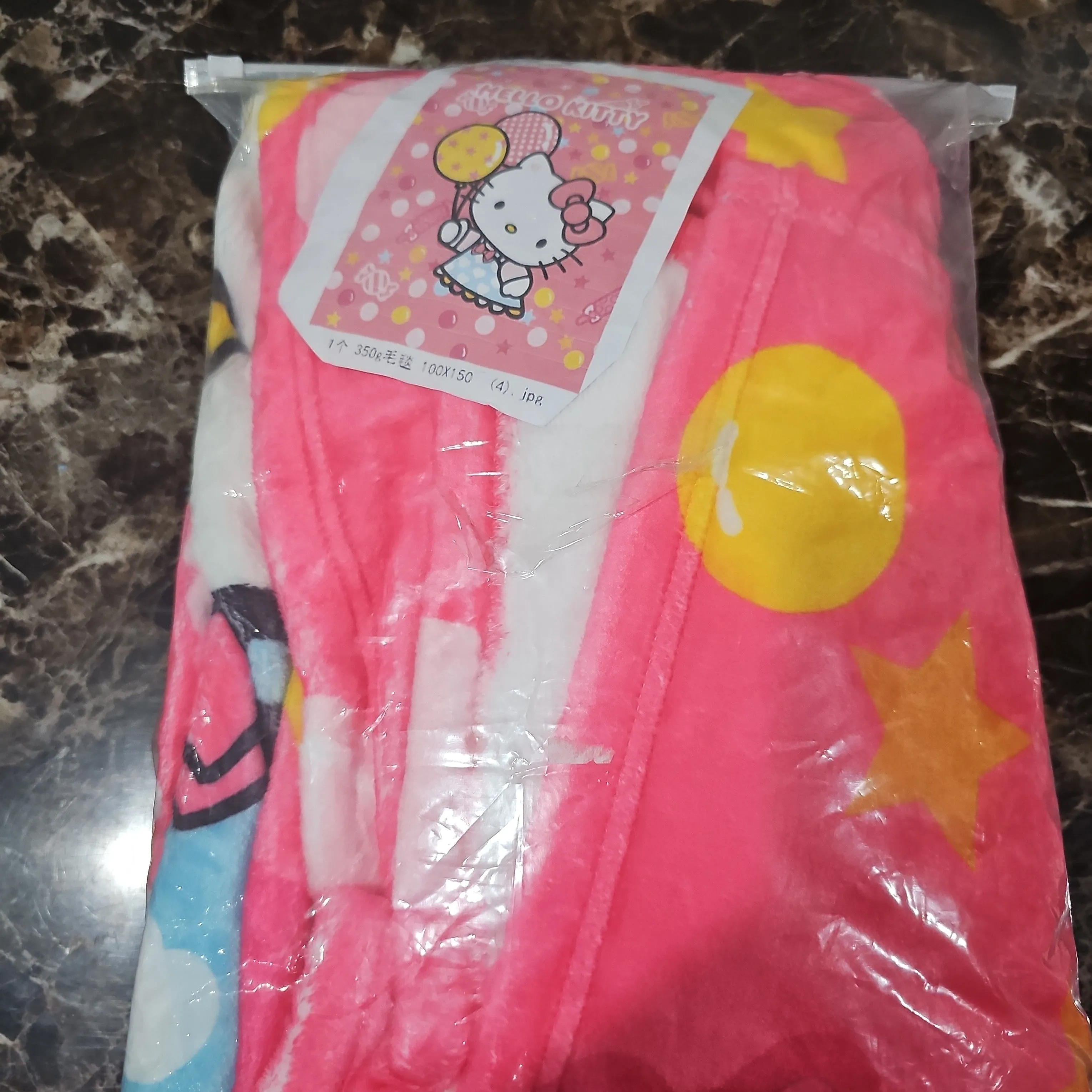 Product image for Hello Kitty pink blanket