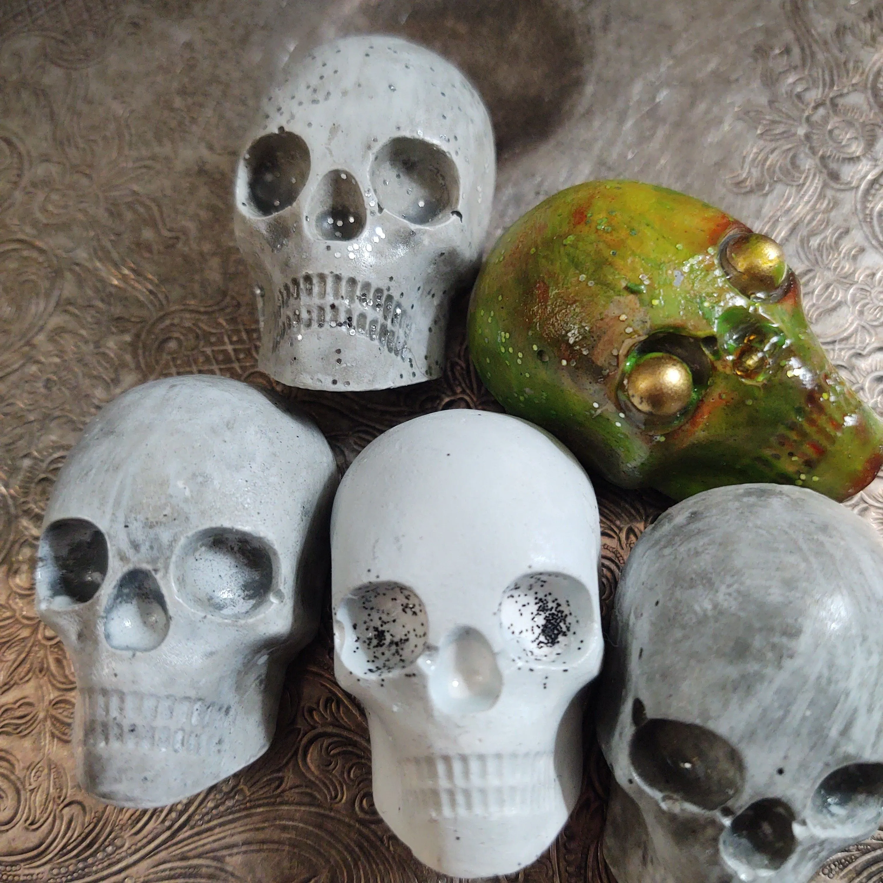 Product image for One Random Resin Skull Magnet