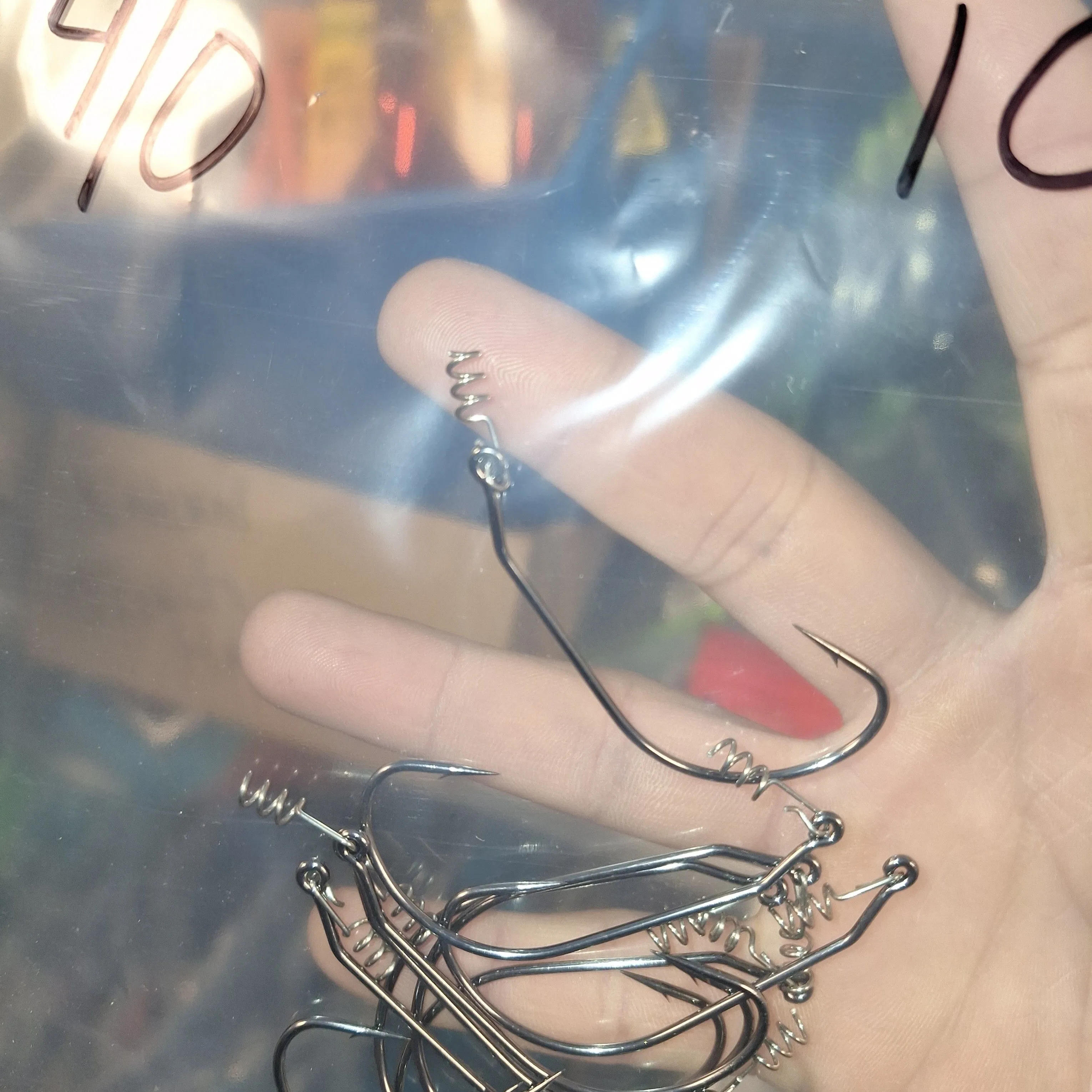 Product image for (10) 4/0 MUSTAD SCREW LOC HITCH HIKER HOOKS