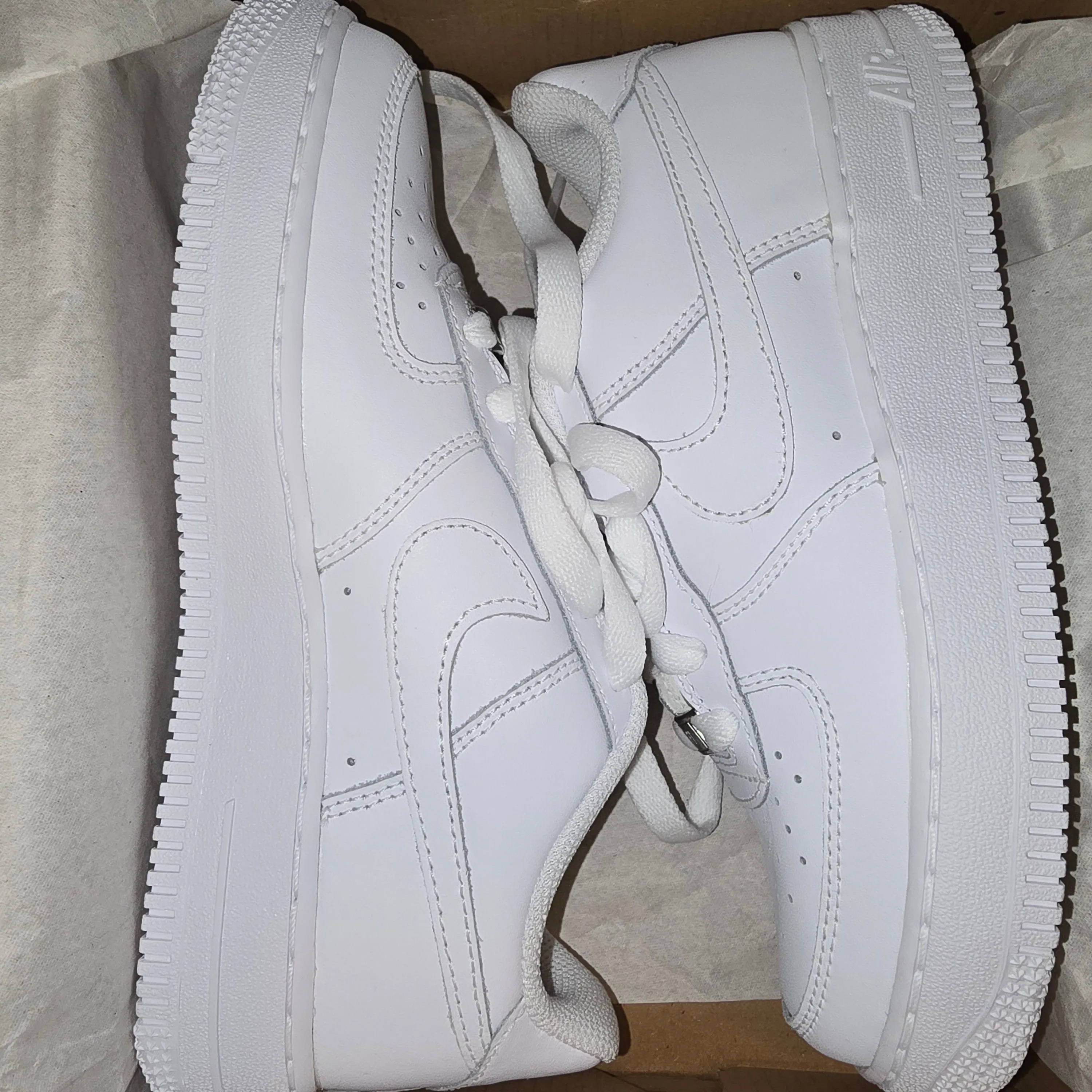 Product image for Nike Air Force 1 Triple White 6W/4.5Y